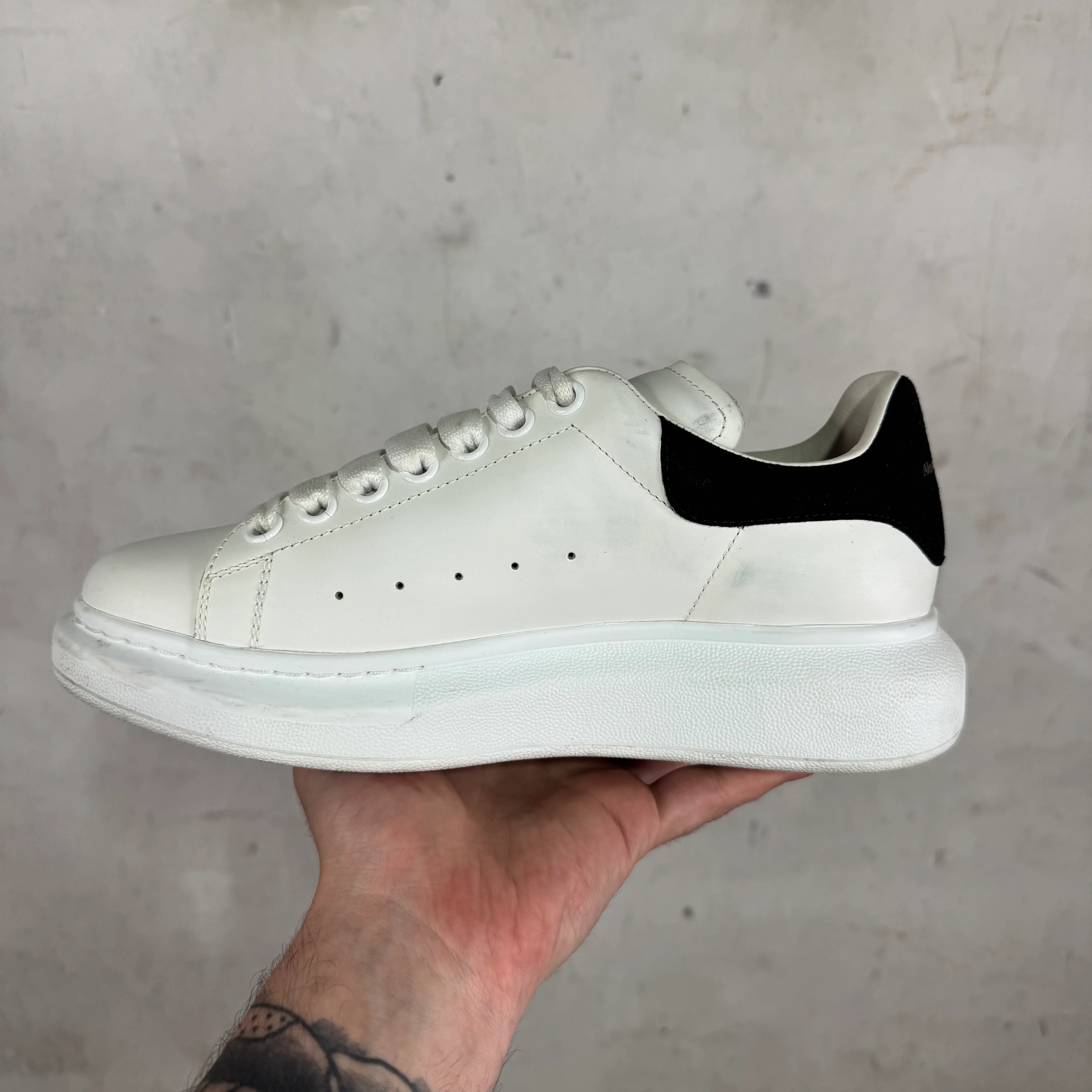 Alexander McQueen Classic Low Sneakers - Image 6