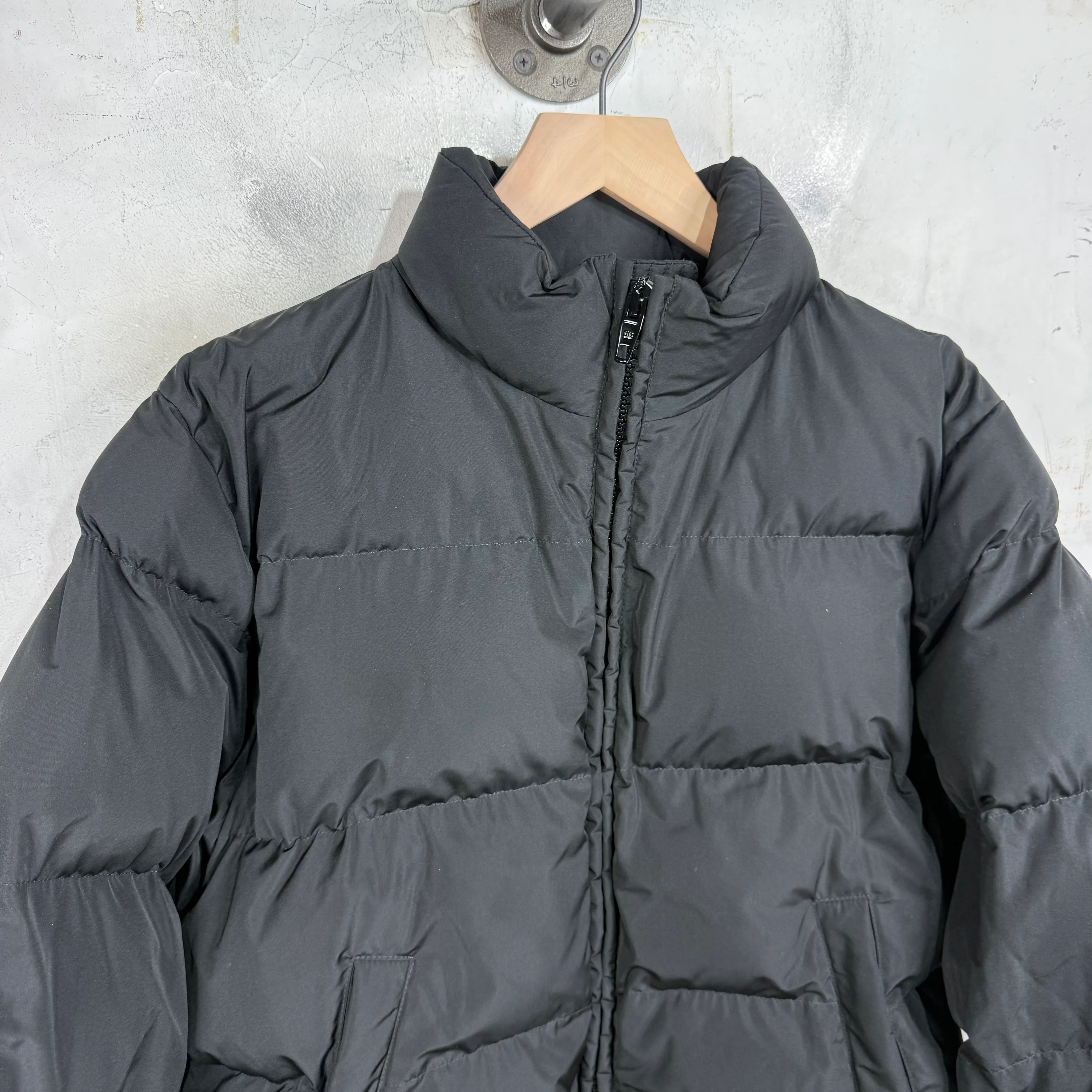 Balenciaga Cropped Puffer Jacket - Image 5