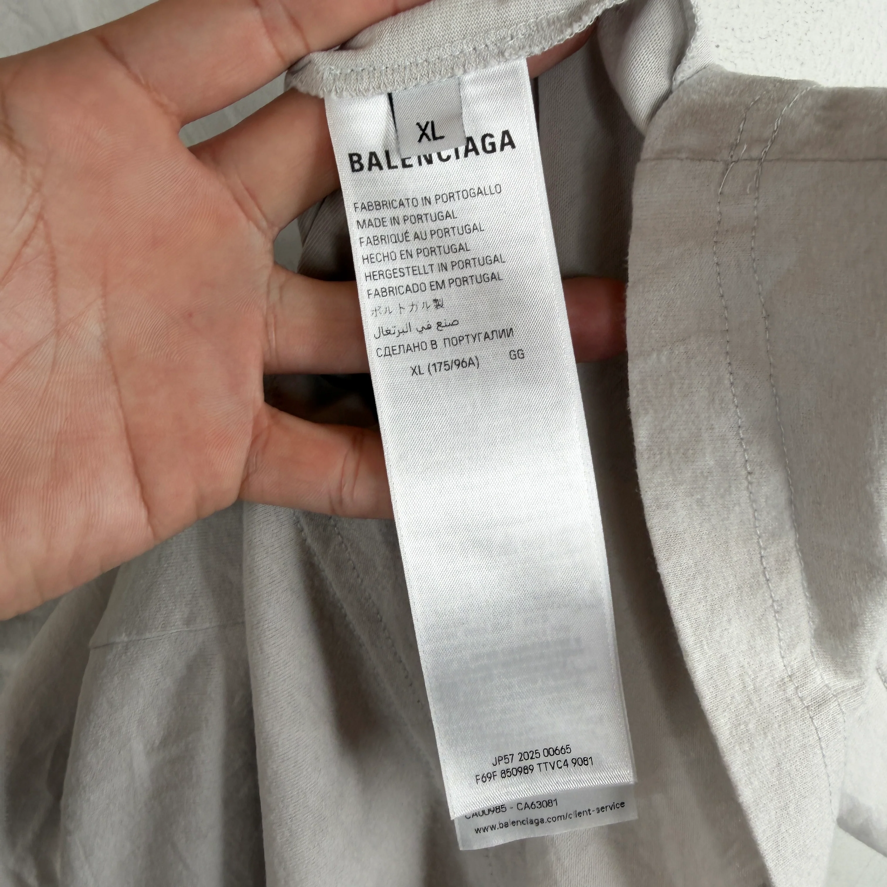 Balenciaga Washed Out Cat Logo T-Shirt - Image 4