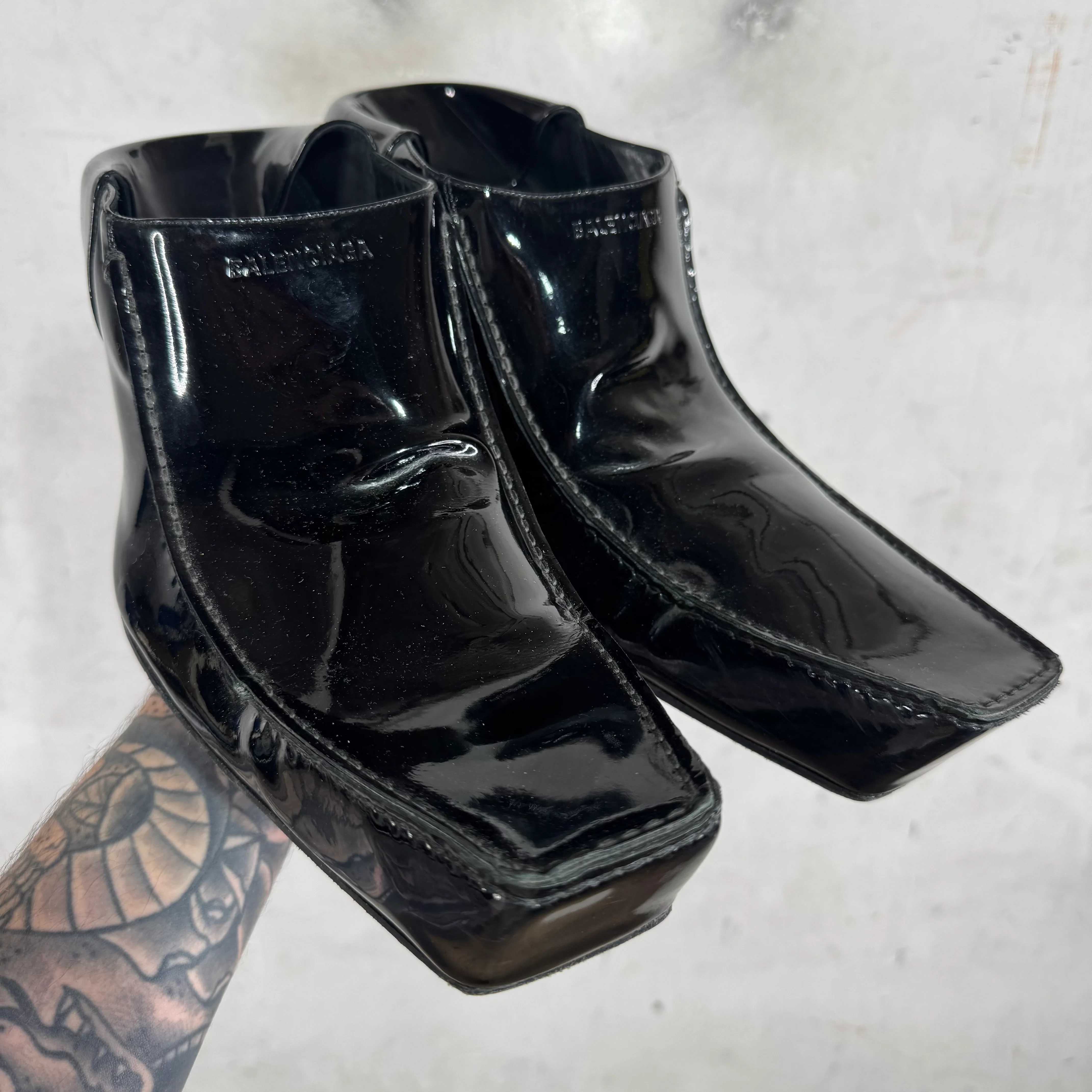Balenciaga Patent Romeo Collapse Mules