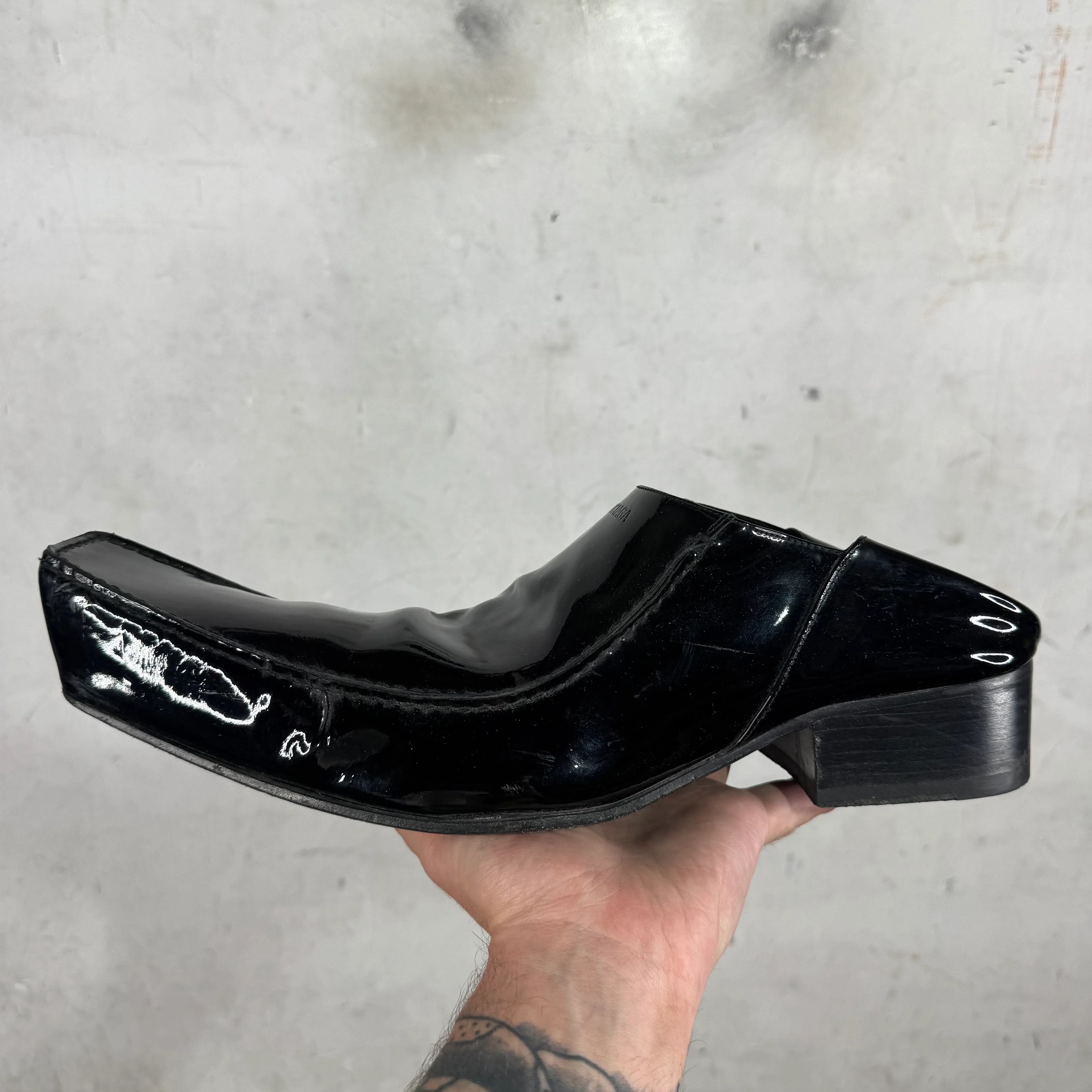 Balenciaga Patent Romeo Collapse Mules - Image 7