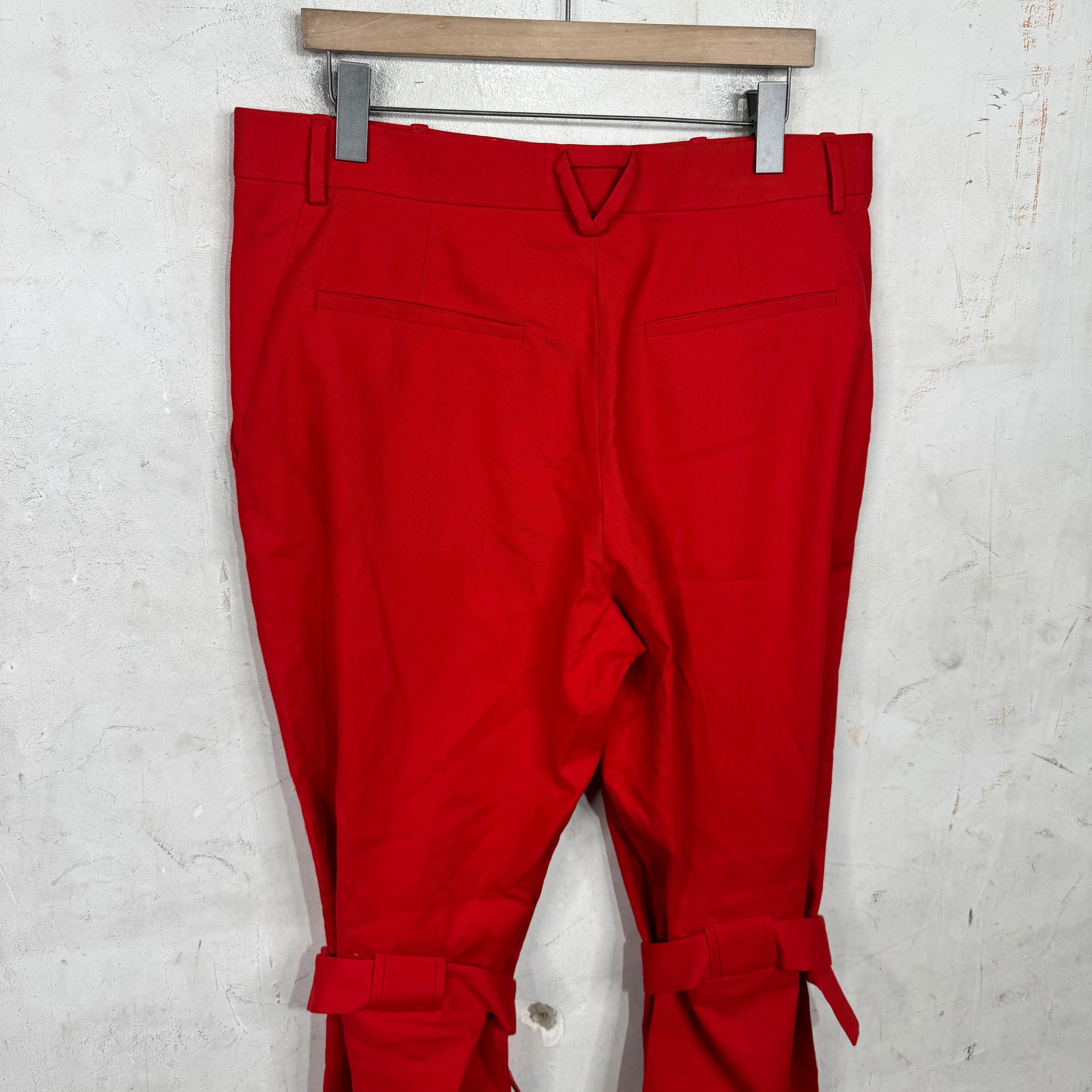 Bottega Veneta Gabardine Knee Strap Pants Red - Image 10