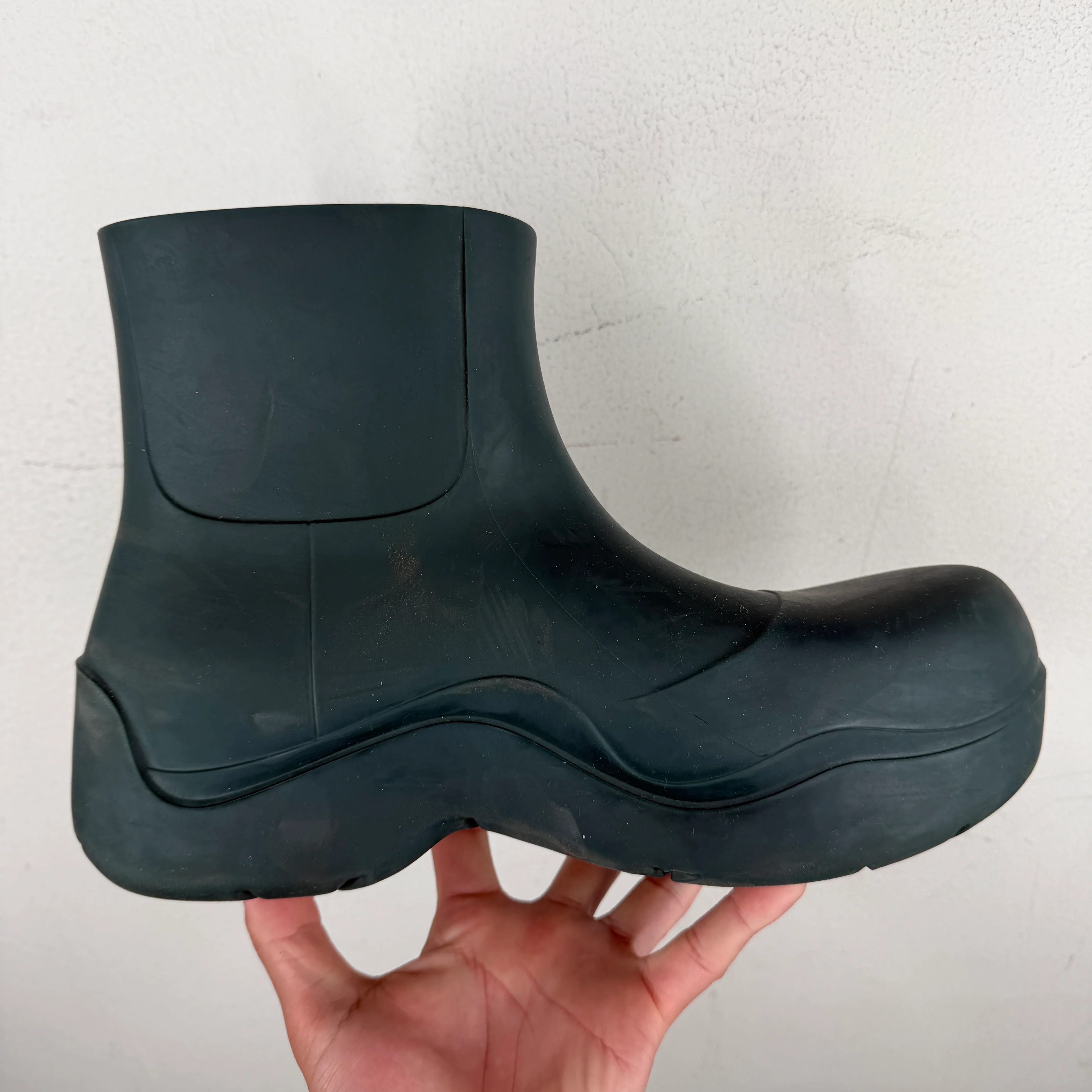 Bottega Veneta Green Puddle Boots - Image 9