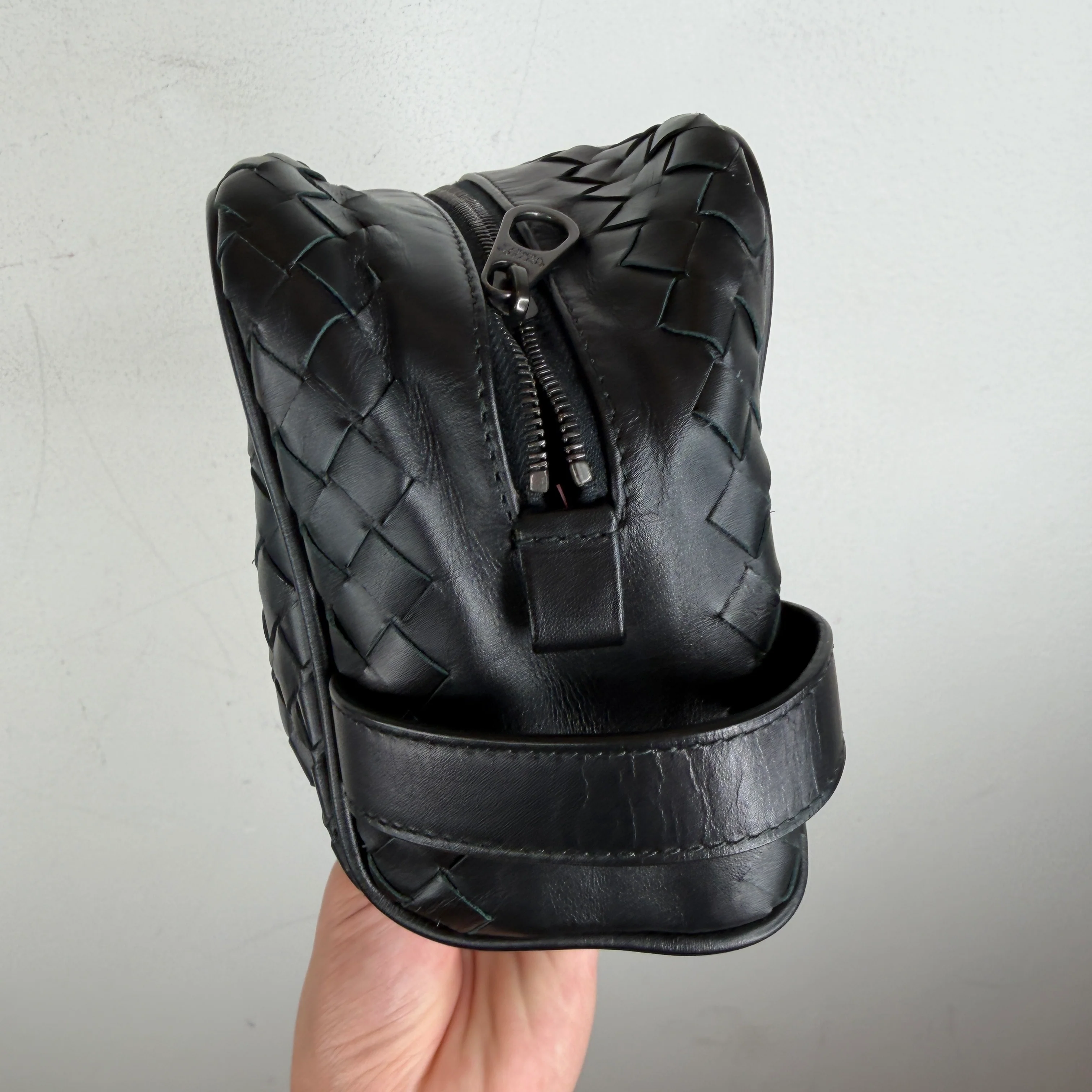 Bottega Veneta Intrecciato Toiletry Bag - Image 6