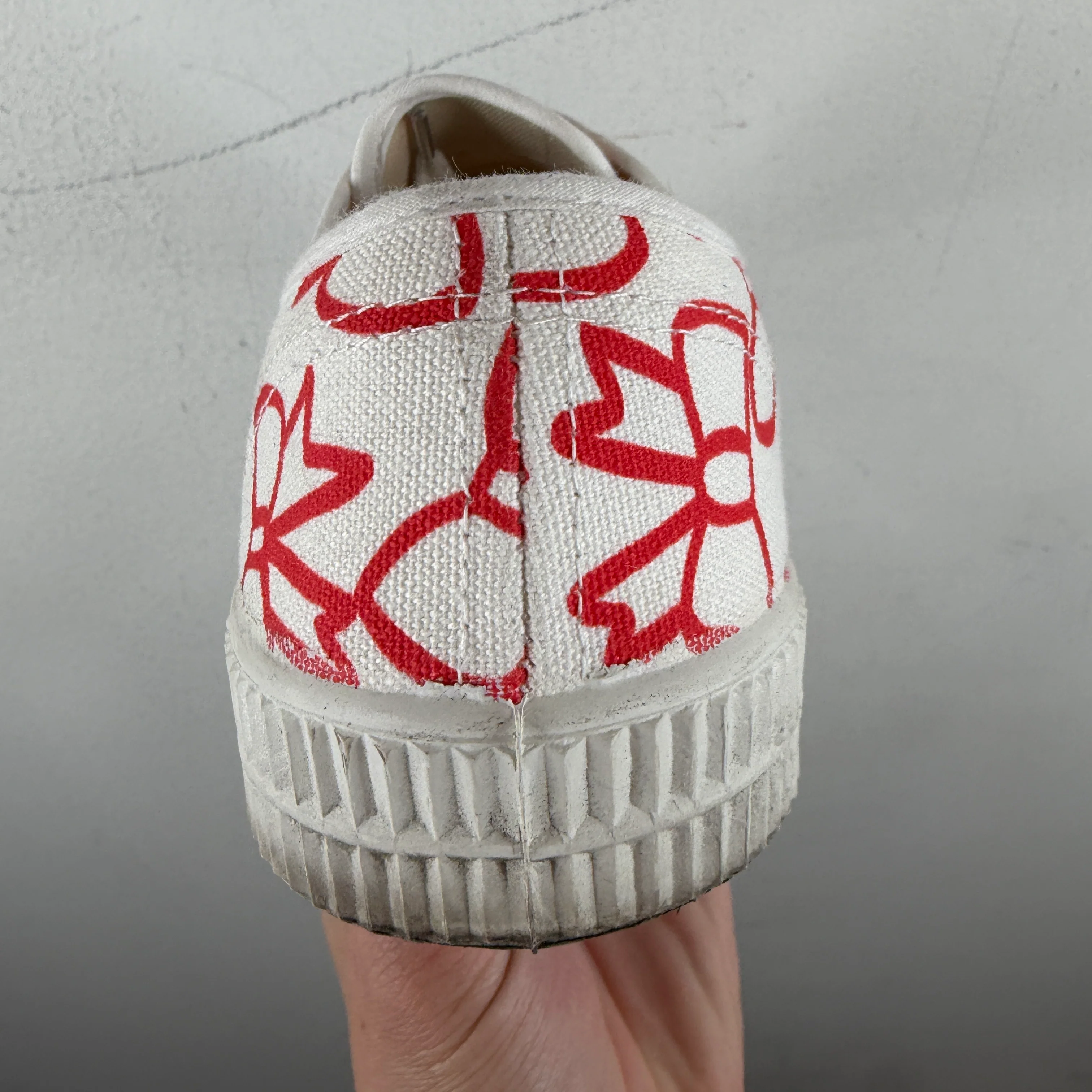 CDG Girl Bowtie Low Top Sneakers - Image 8