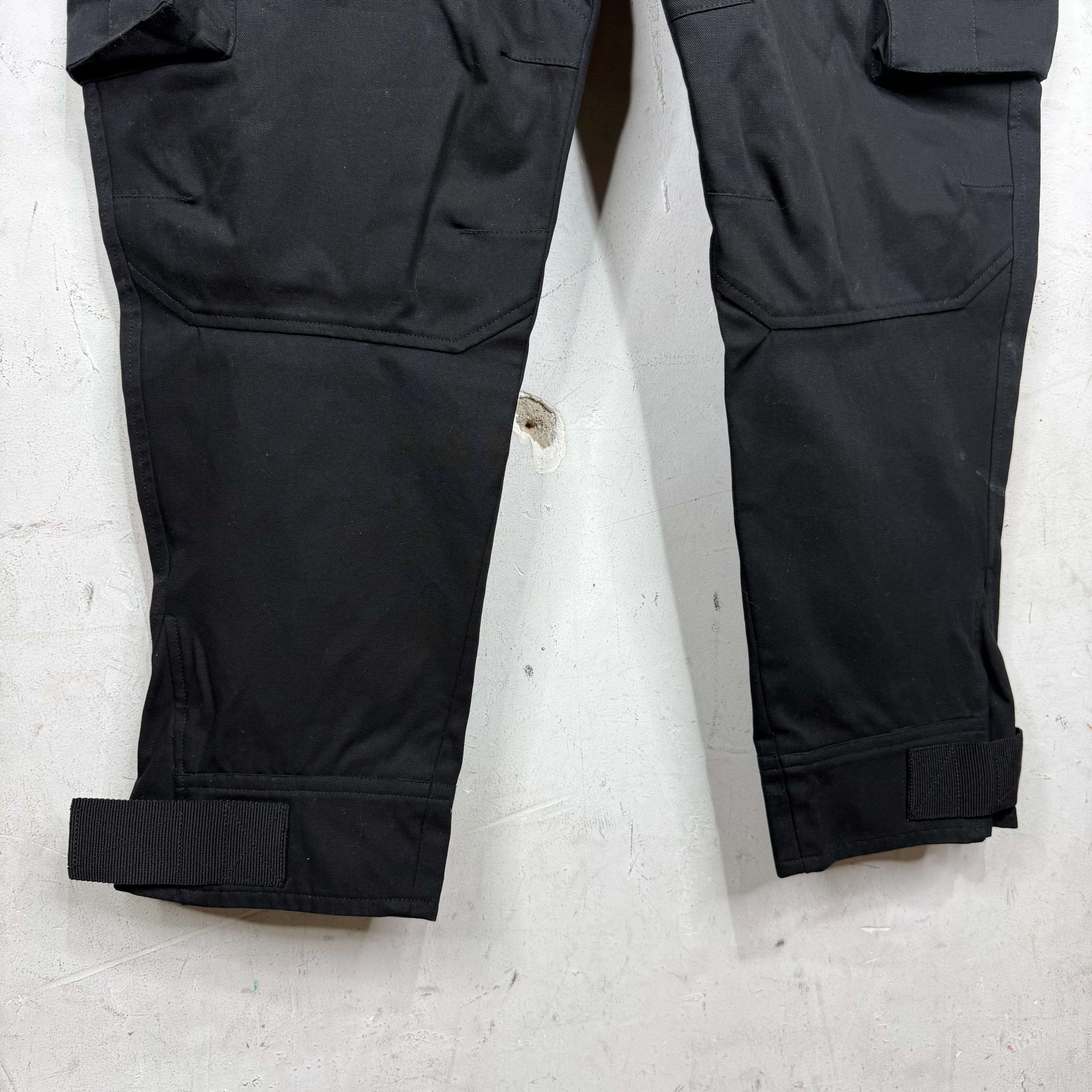 Dior Multi-Pocket Cargo Pants - Image 6