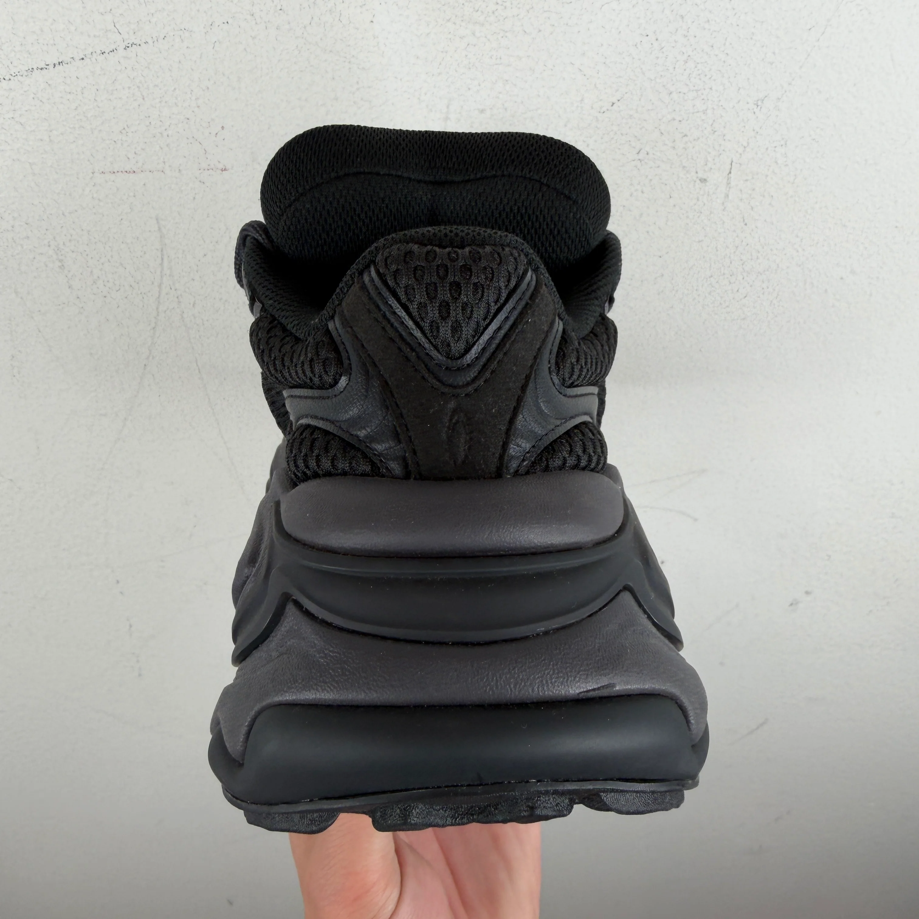 Type Various Black Zero Sneakers - Image 3