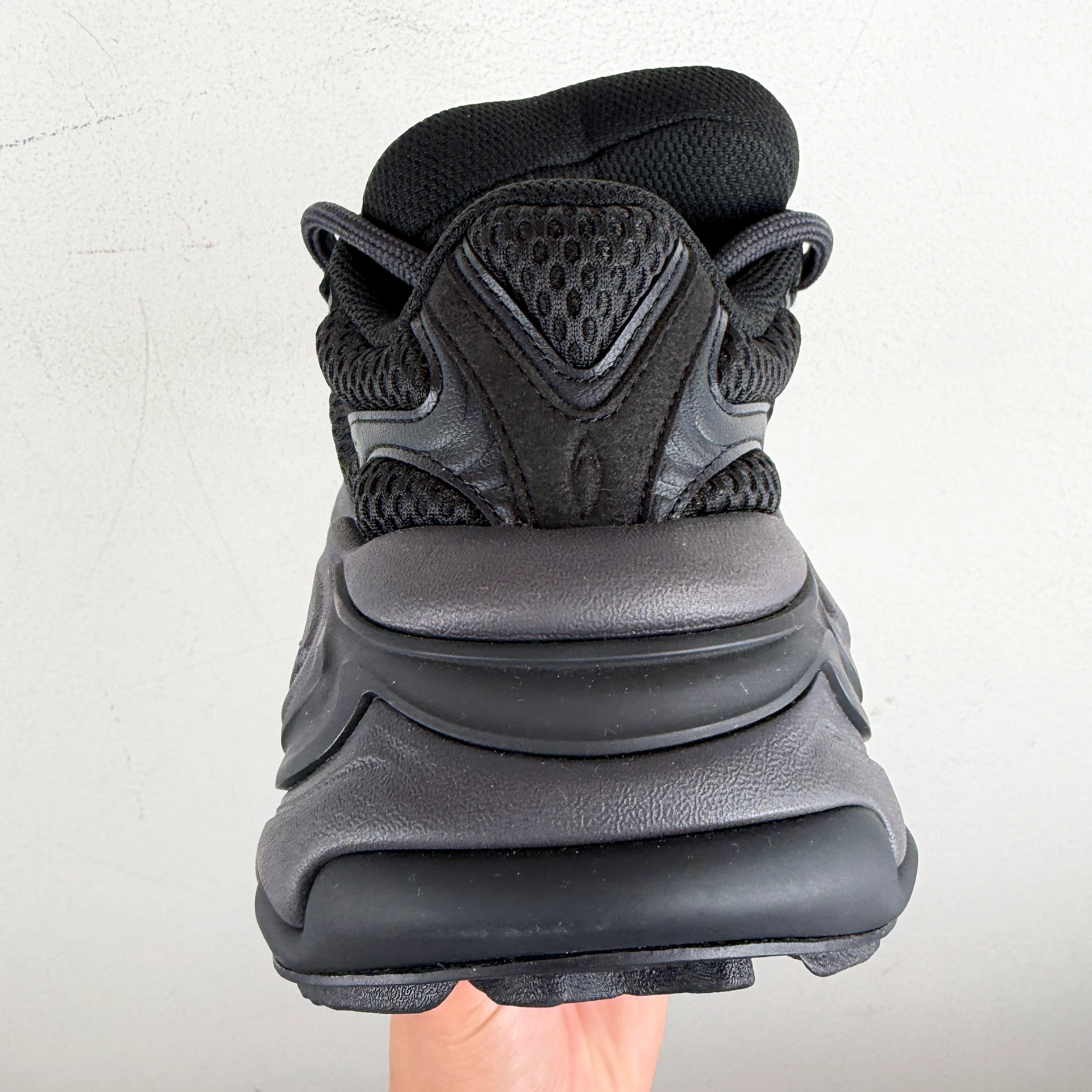 Type Various Black Zero Sneakers - Image 8