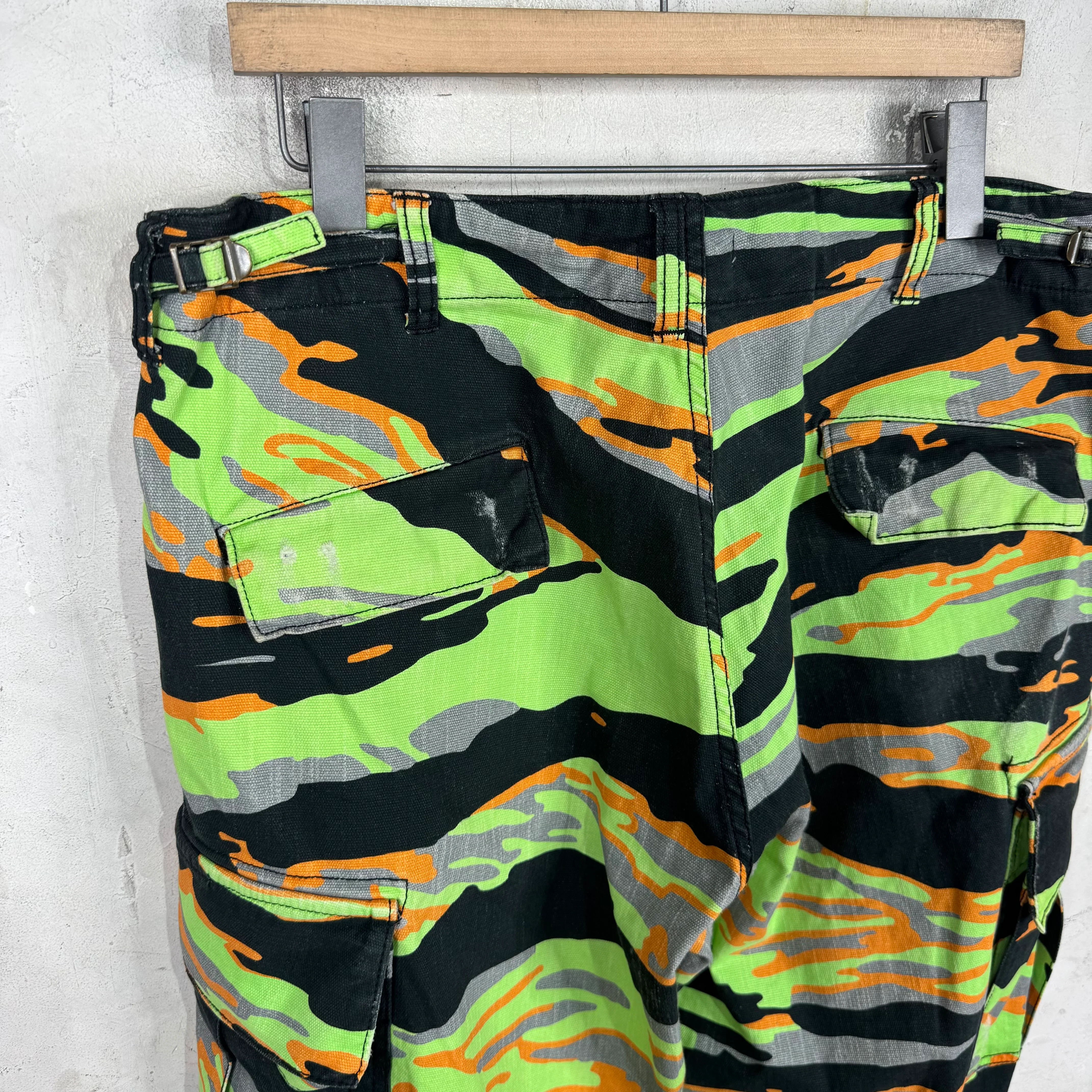 ERL Tiger Camo Cargo Pants - Image 10