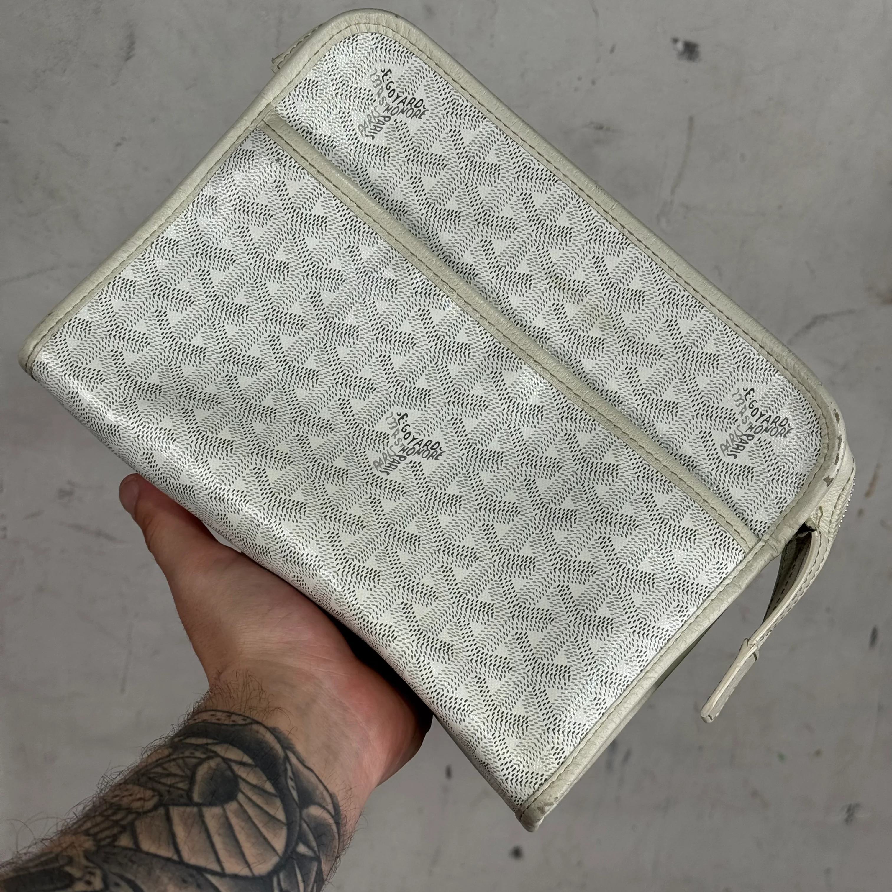 Goyard White Jouvence Toiletry Bag - Image 2