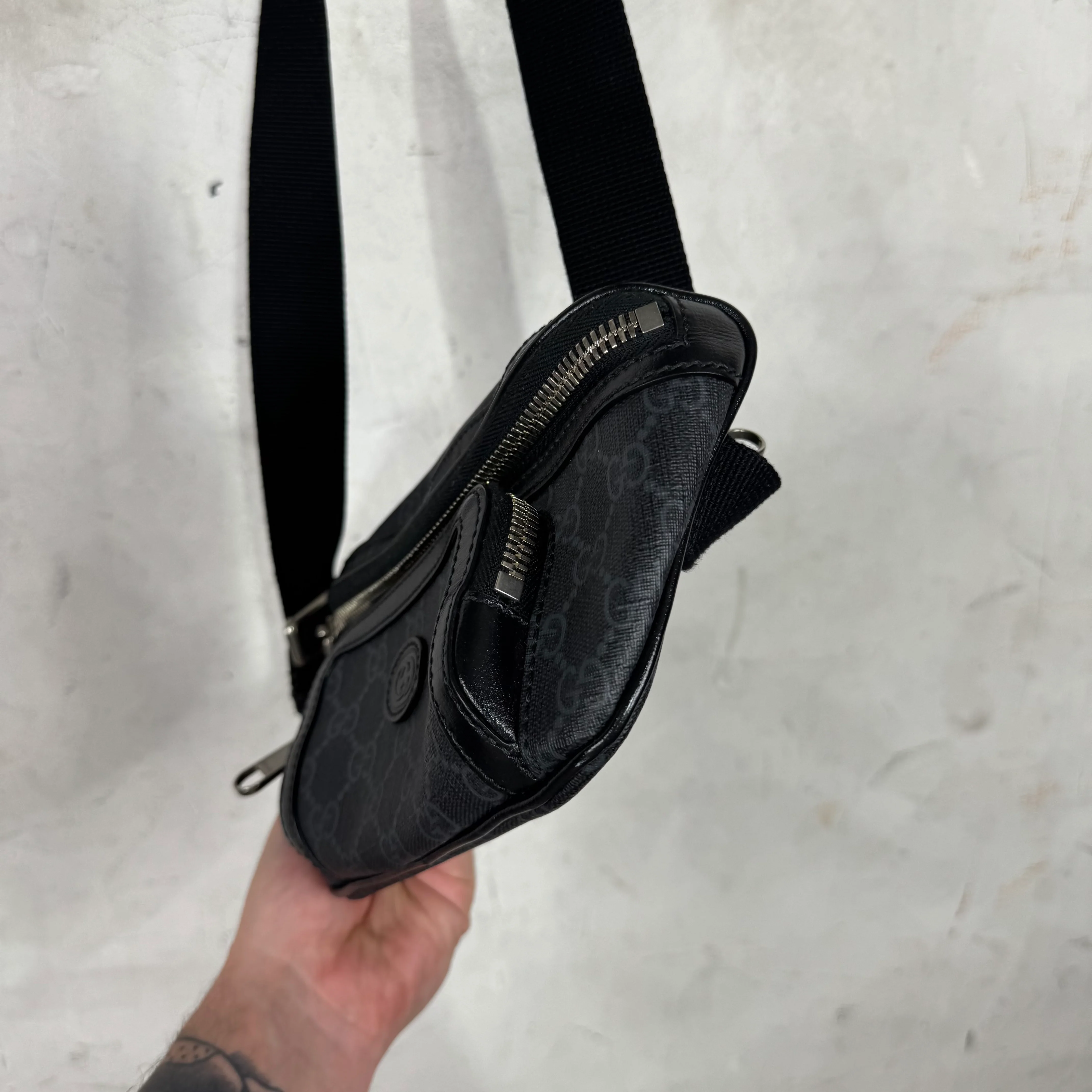 Gucci Coated Black Monogram Waist Bag - Image 7