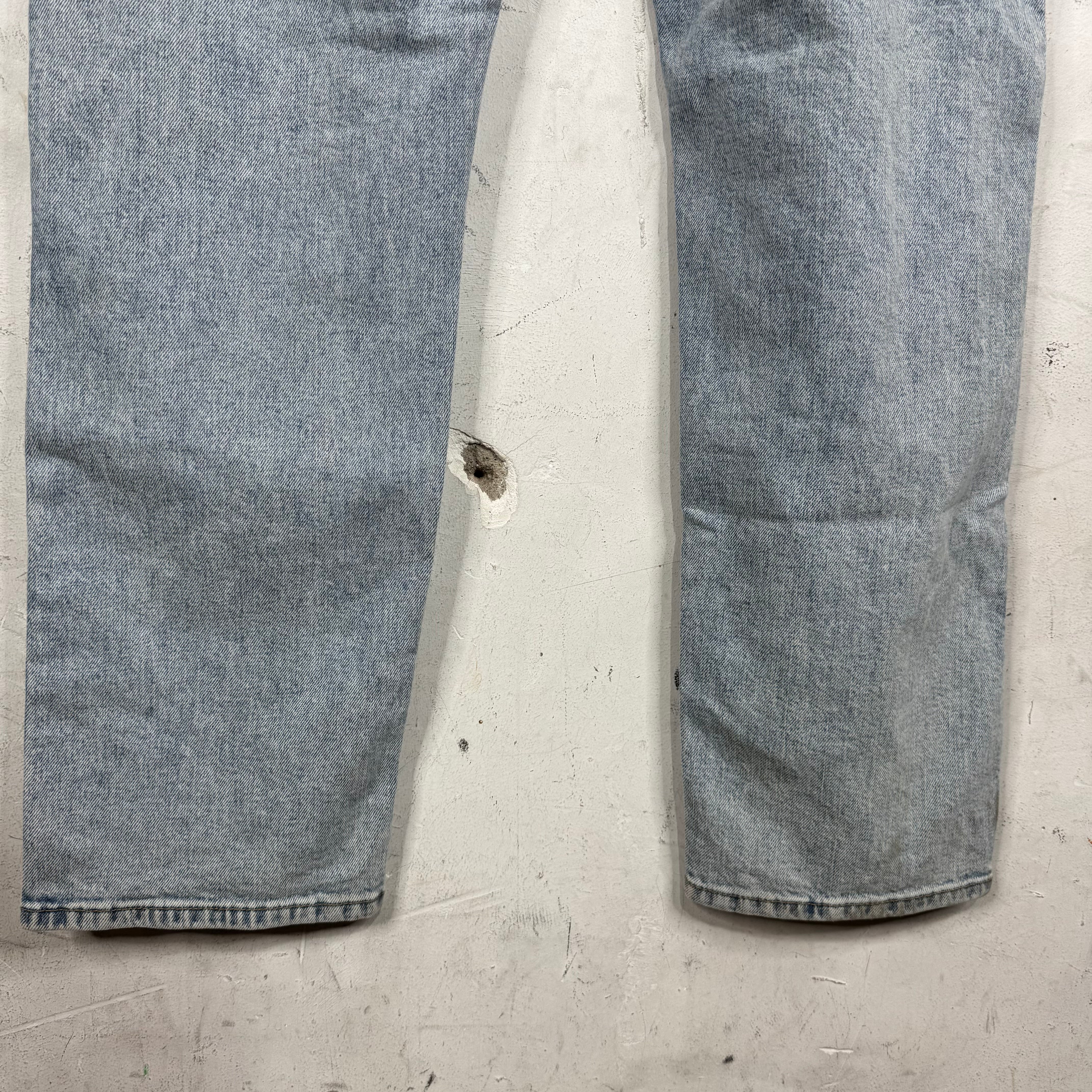 Gucci Lightwash Jeans - Image 13