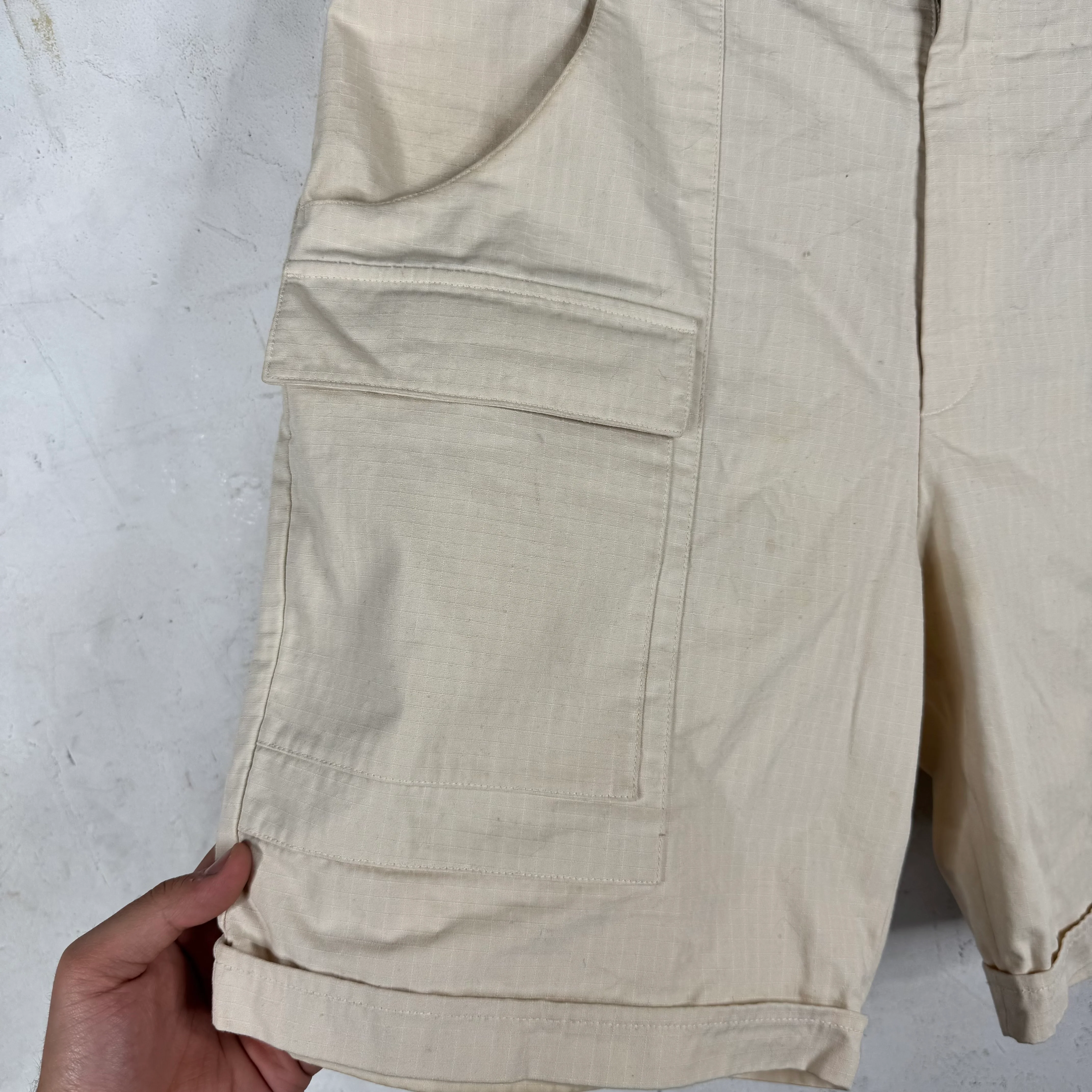 Gucci x TNF Cream Cargo Shorts - Image 3