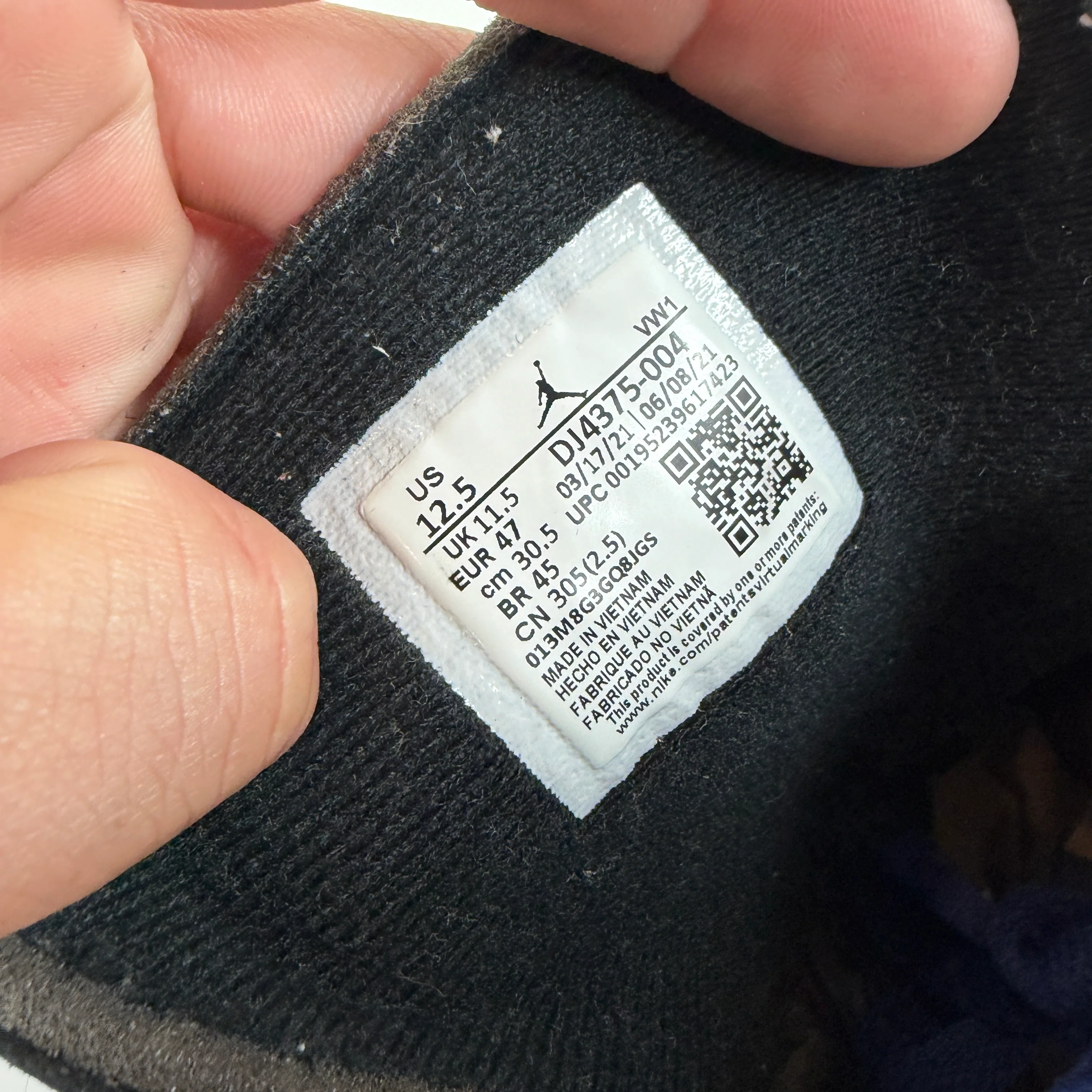 Off White Black Jordan 2 Sneakers - Image 12