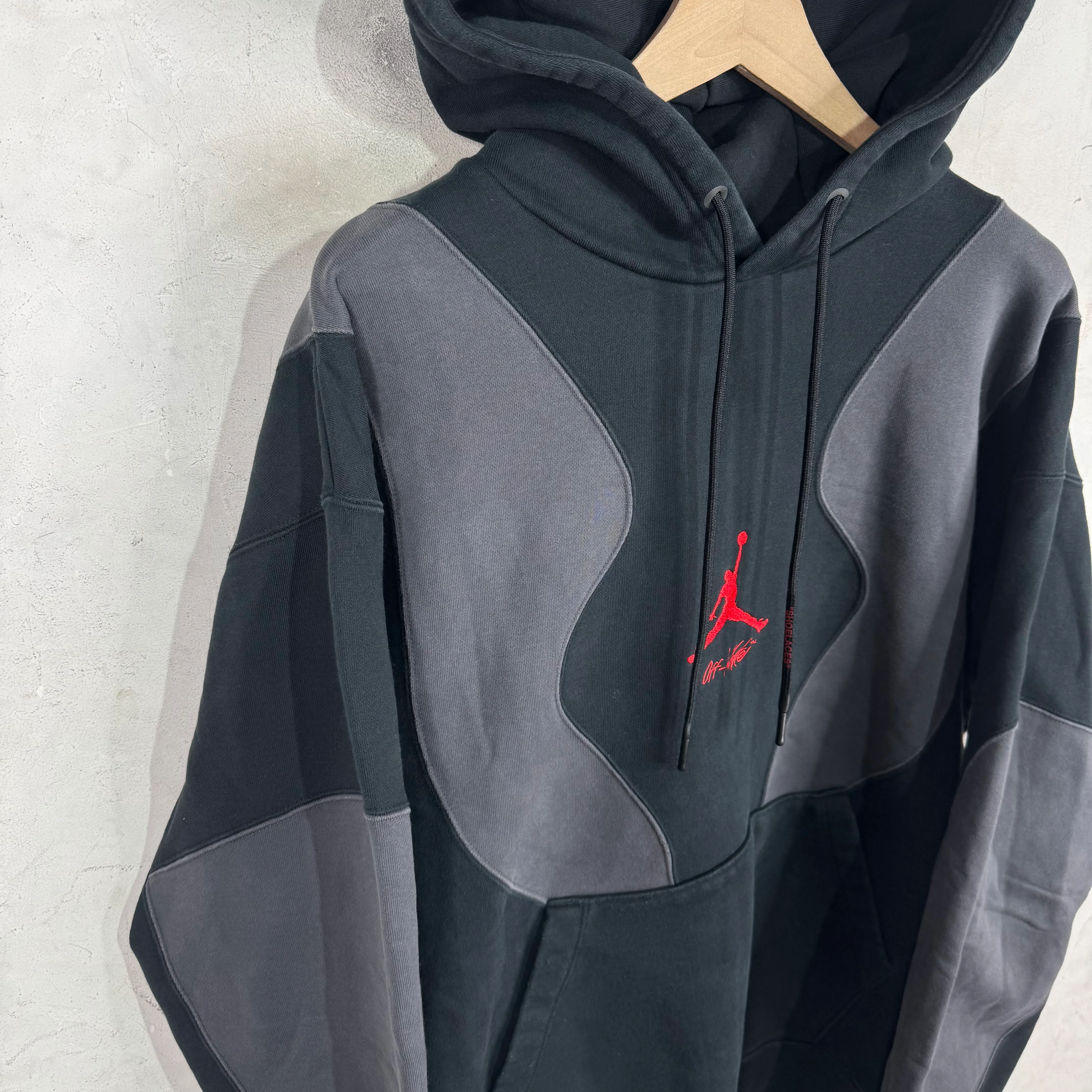 Jordan x Off-White Paneled Hoodie - Image 5