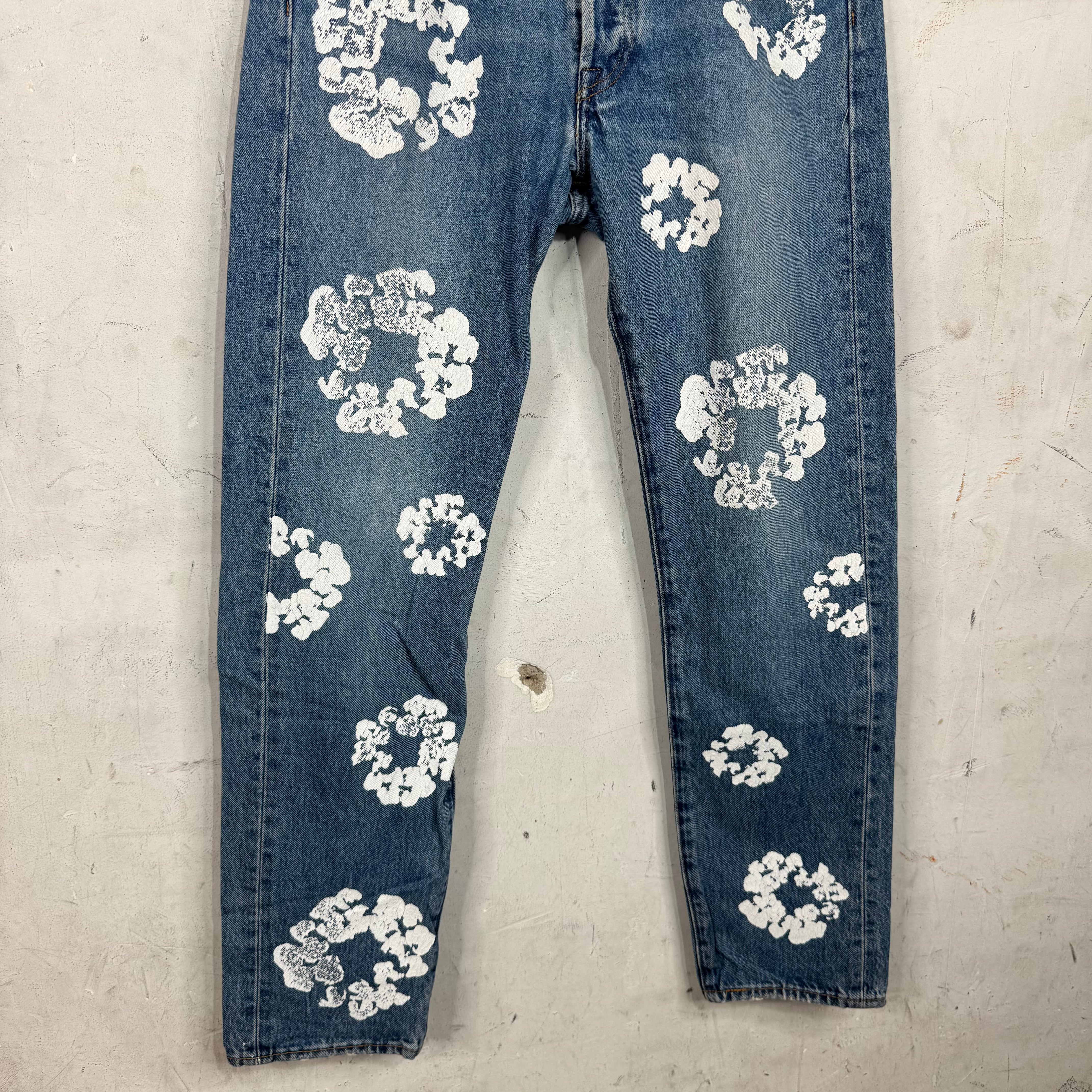 Levi’s x Denim Tears Wreath Jeans Medium Blue - Image 7