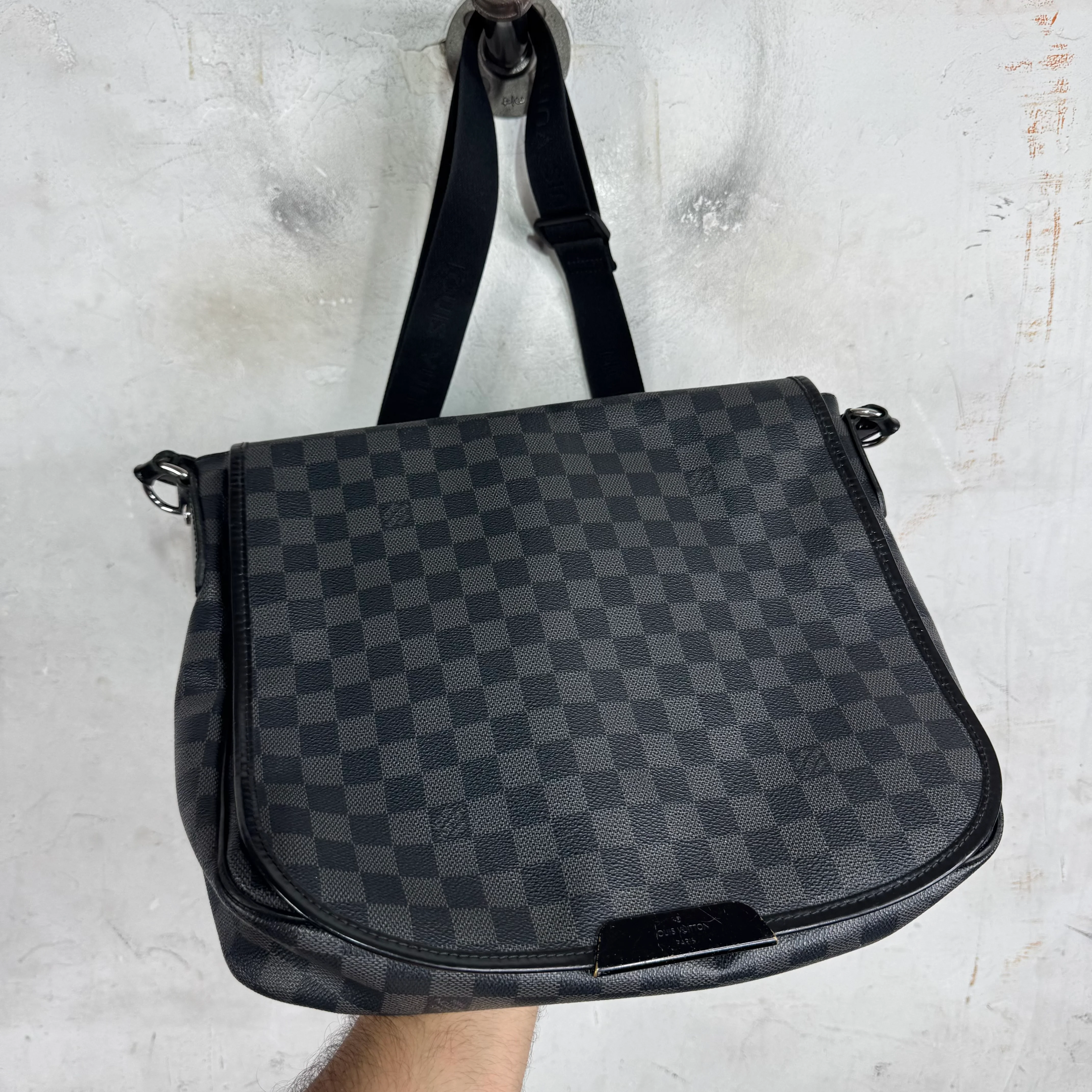 Louis Vuitton Black Damier Daniel Messenger Bag