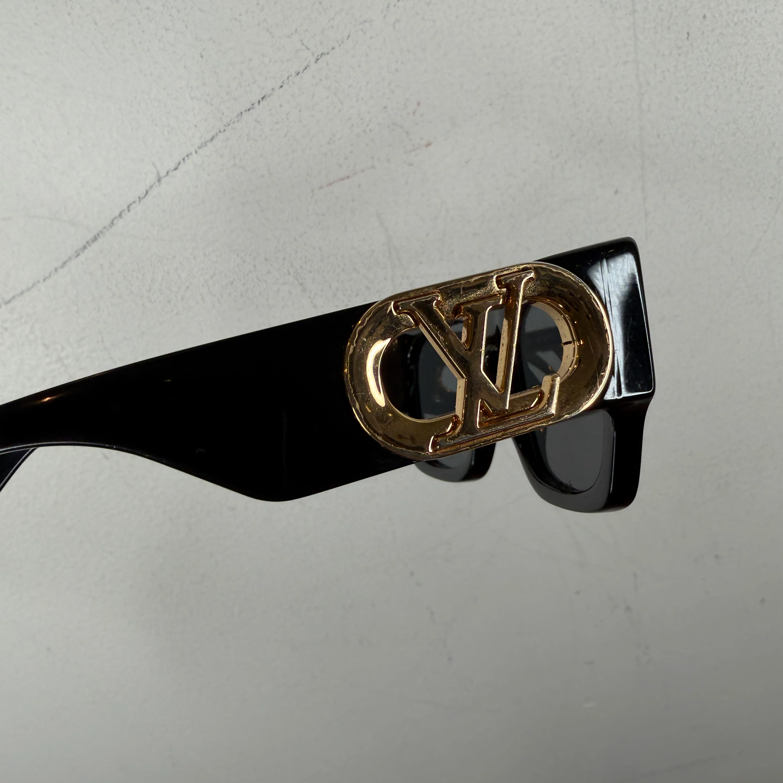 Louis Vuitton Link Sunglasses - Image 2