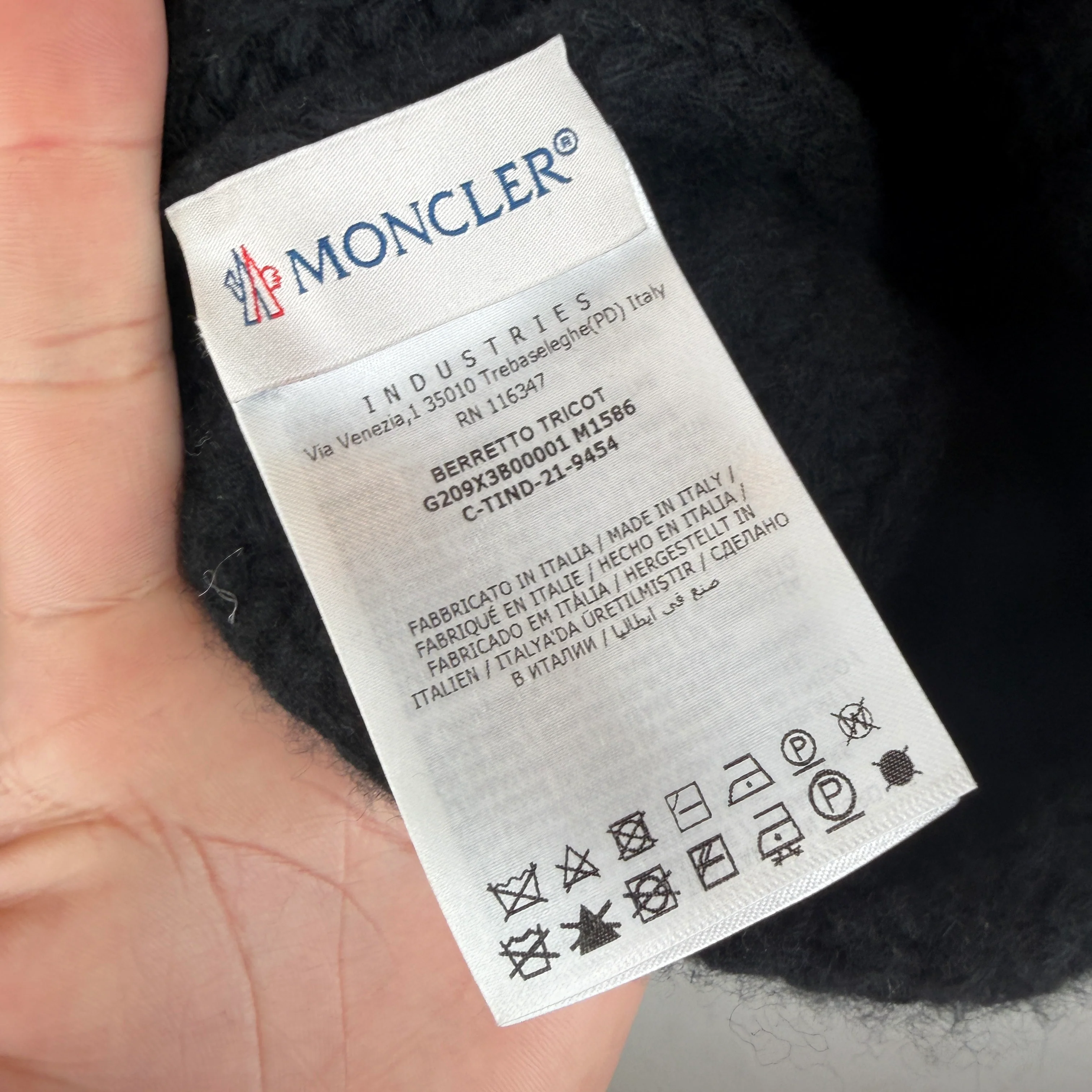 Moncler Los Angeles Wool Knit Beanie - Image 3