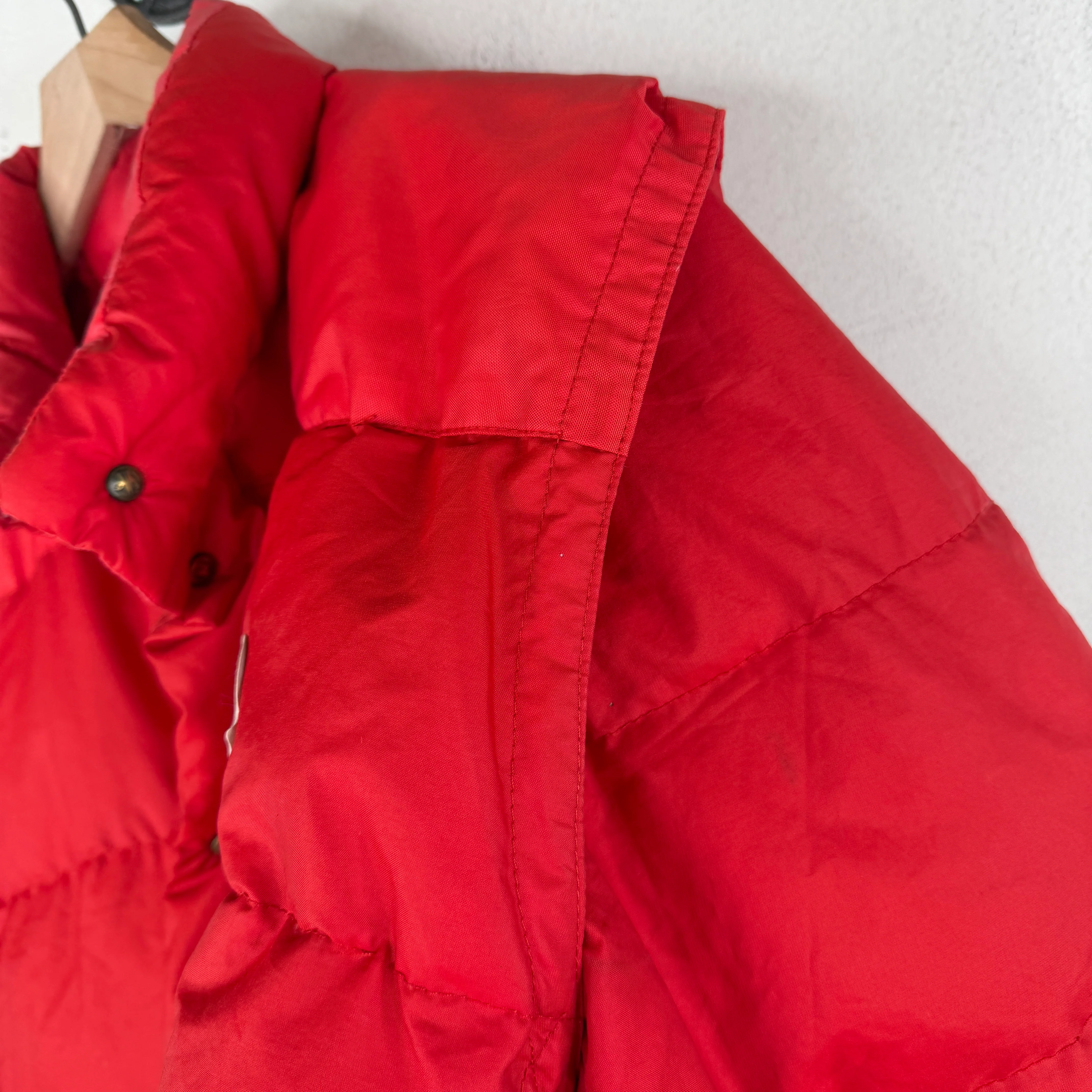 Moncler Red Convertible Puffer Jacket - Image 8