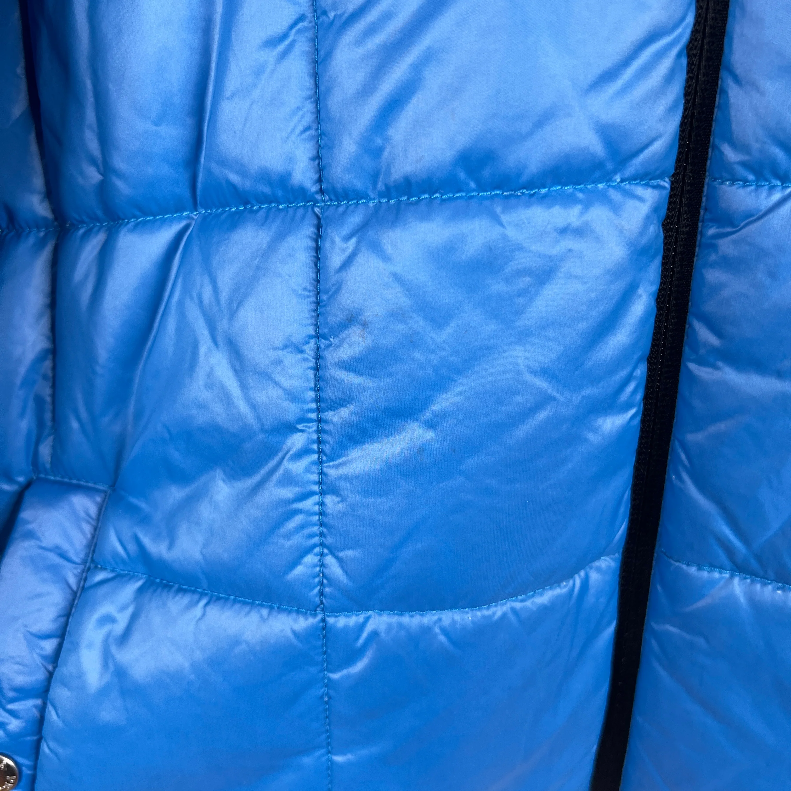 Prada Reversible Plaque Puffer Jacket - Image 17
