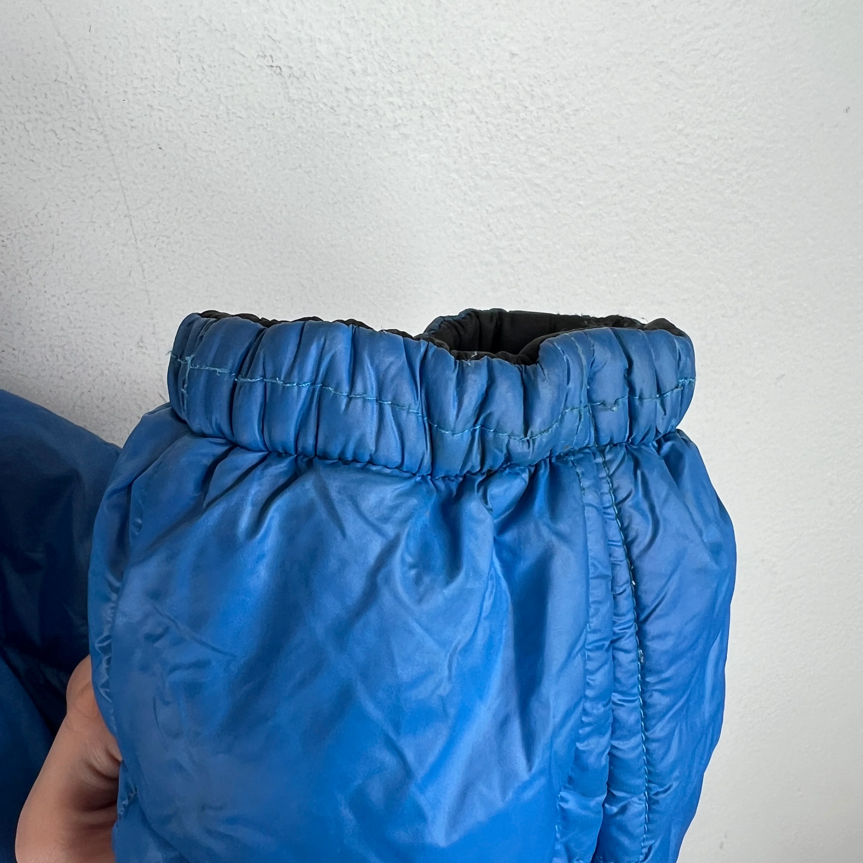 Prada Reversible Plaque Puffer Jacket - Image 28