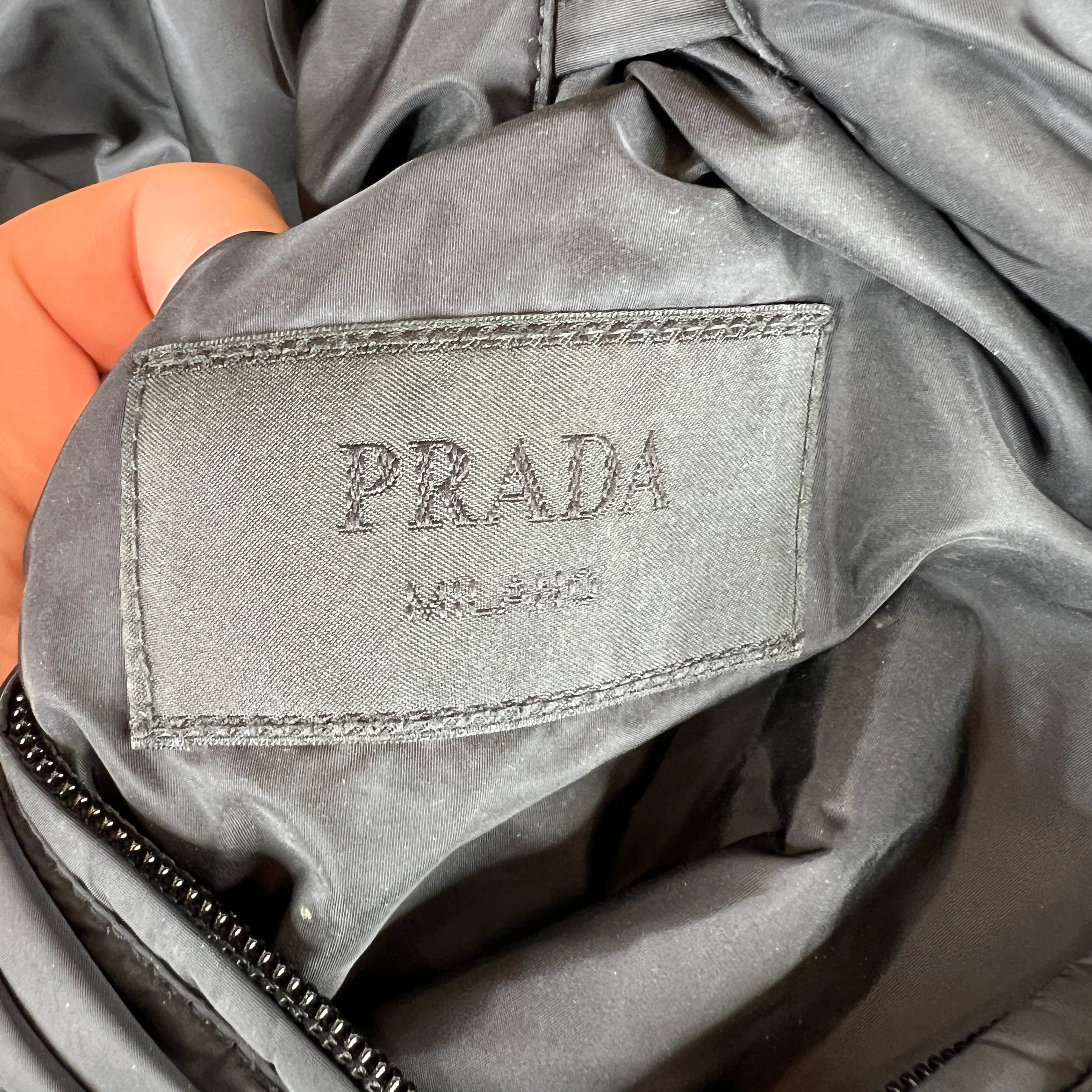 Prada Reversible Plaque Puffer Jacket - Image 3