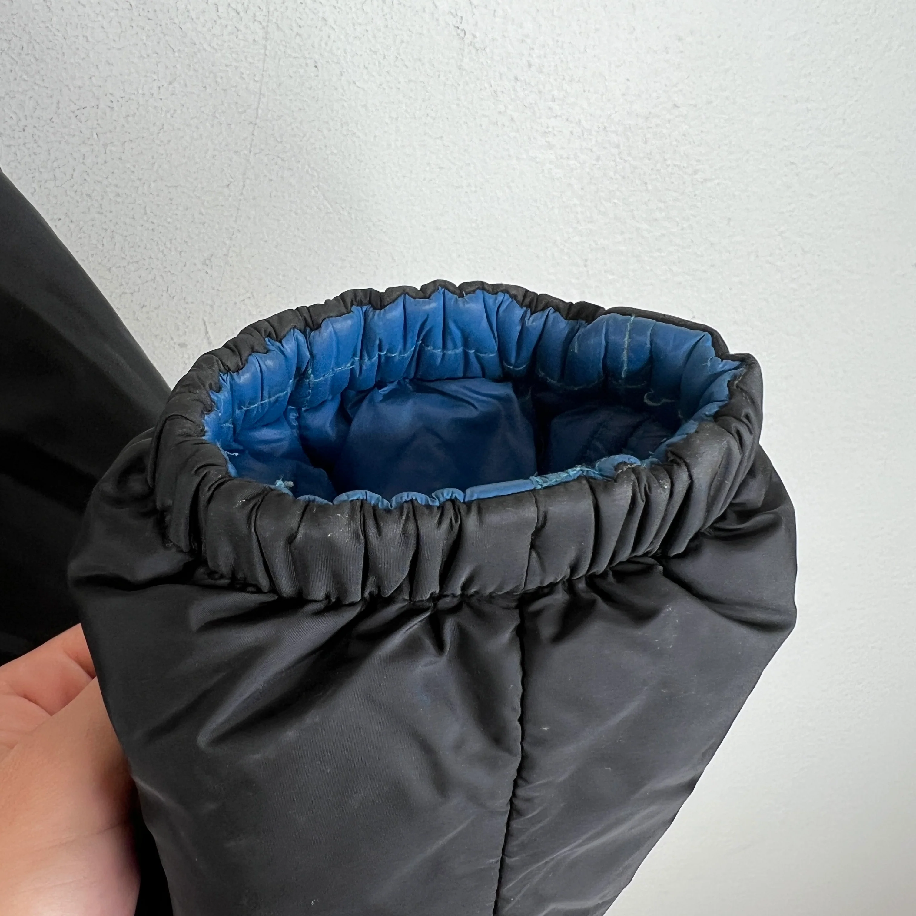 Prada Reversible Plaque Puffer Jacket - Image 9