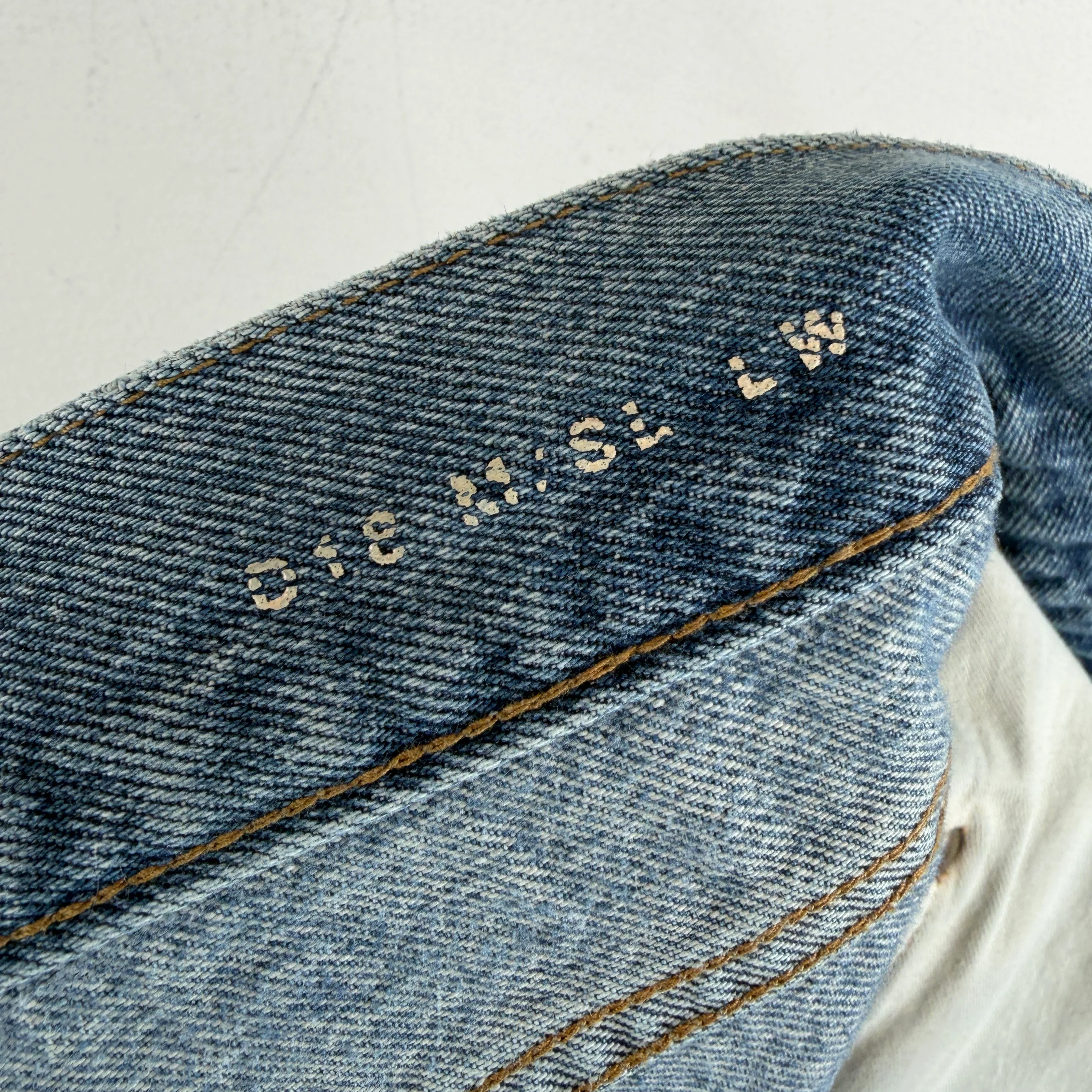 Saint Laurent Light Wash D18 Jeans - Image 5