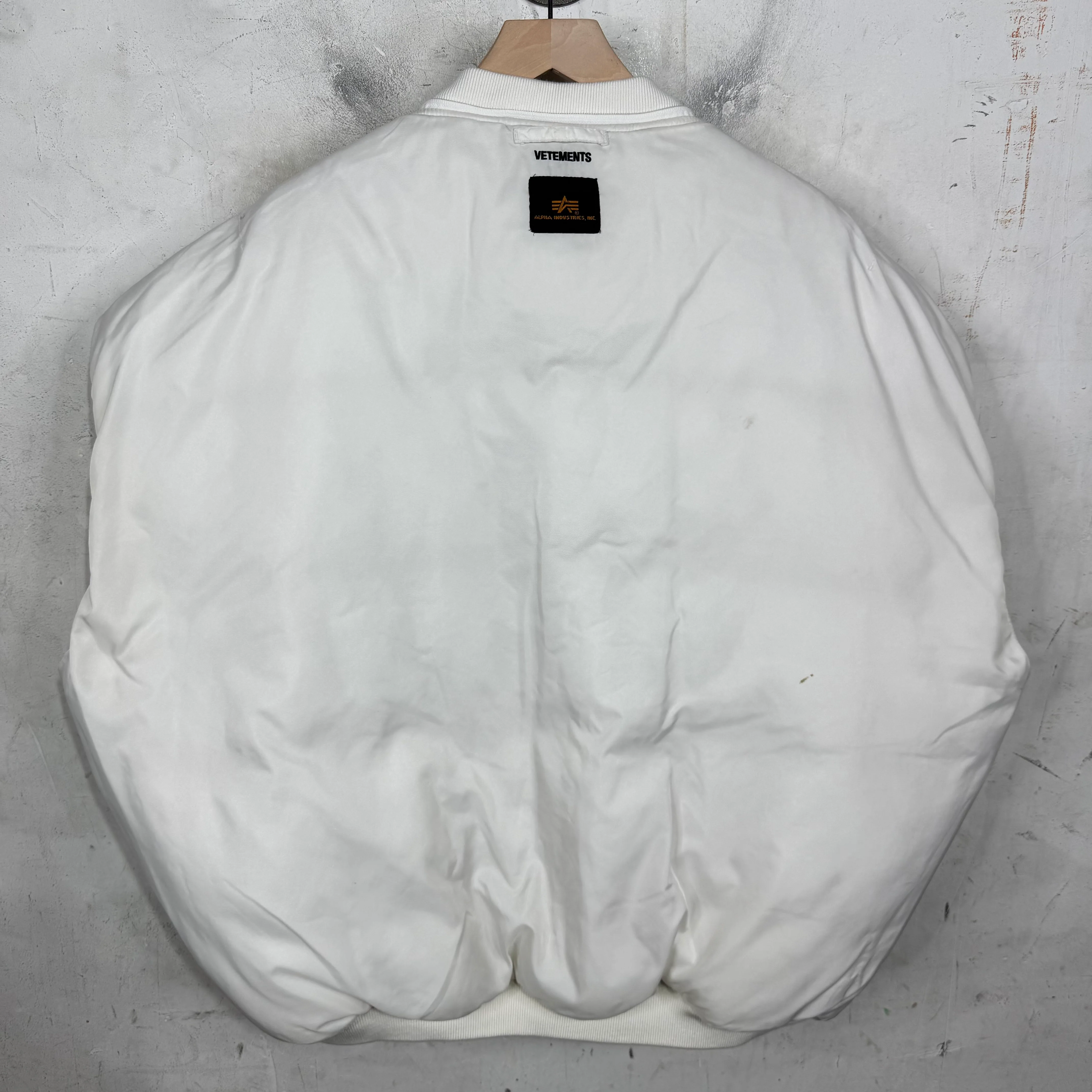 Vetements x Alpha Industries White Bomber Vest - Image 4