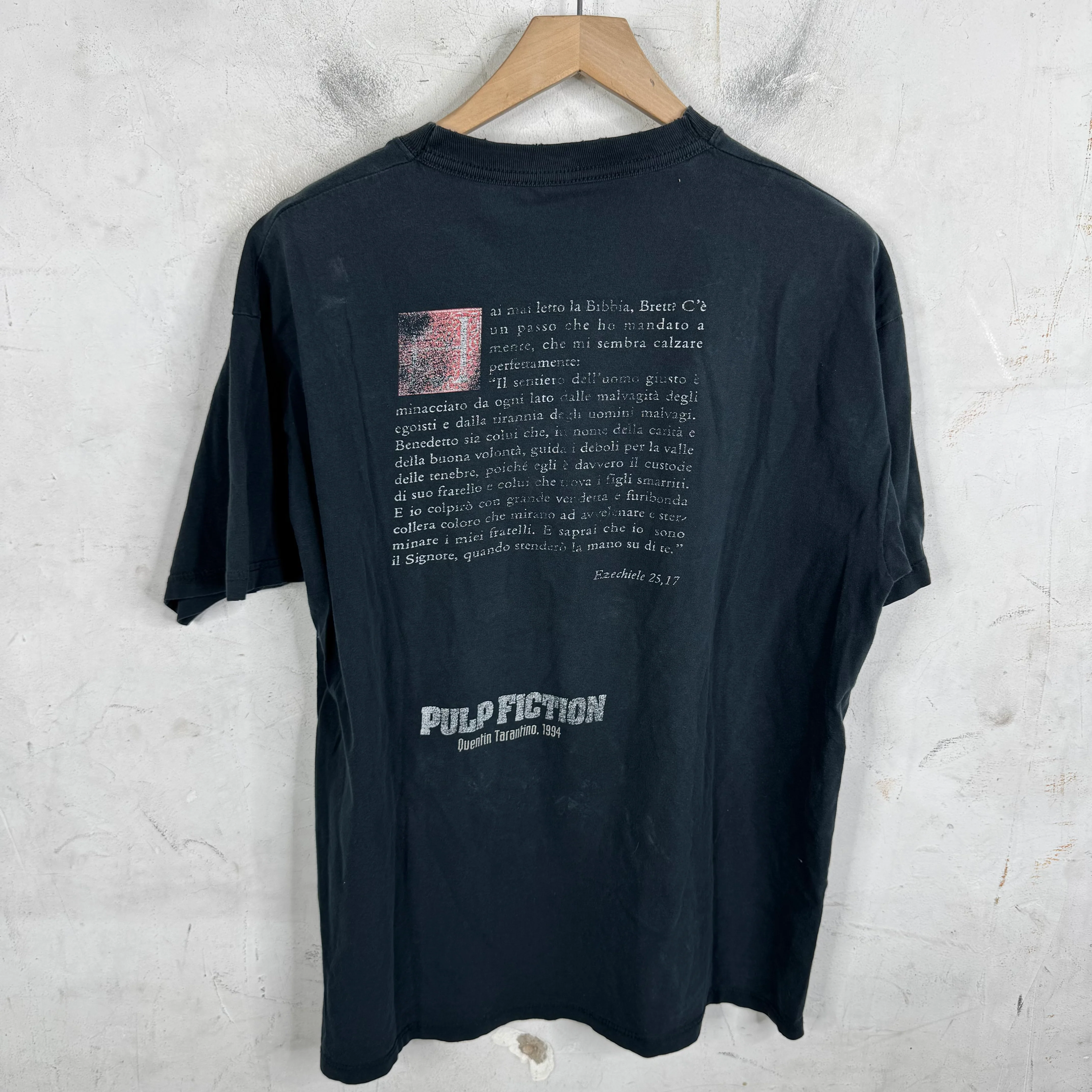 Vintage Pulp Fiction Italian Movie Promo T-Shirt - Image 2