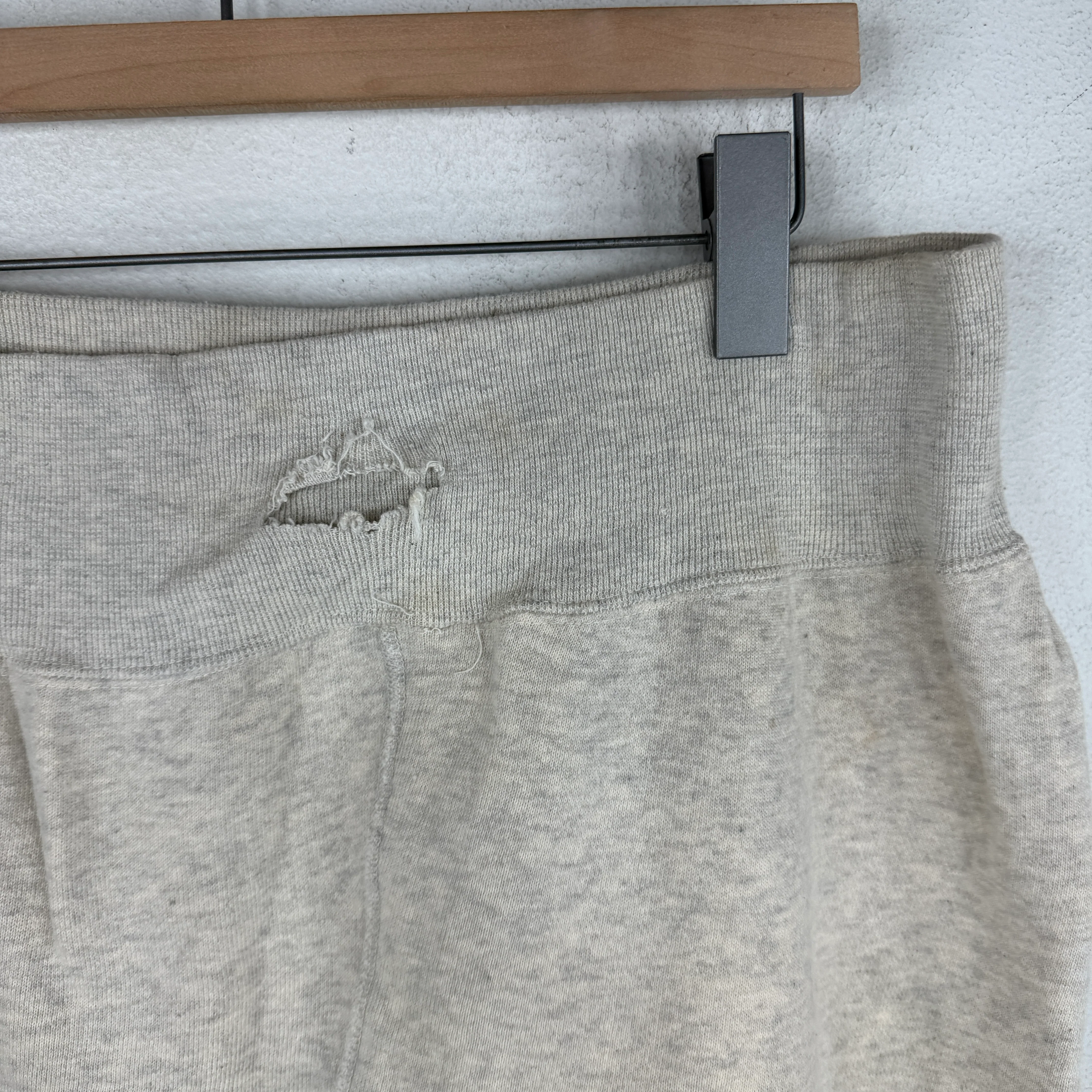 Vintage Unbranded Heather Gray Capri Sweatpants - Image 3