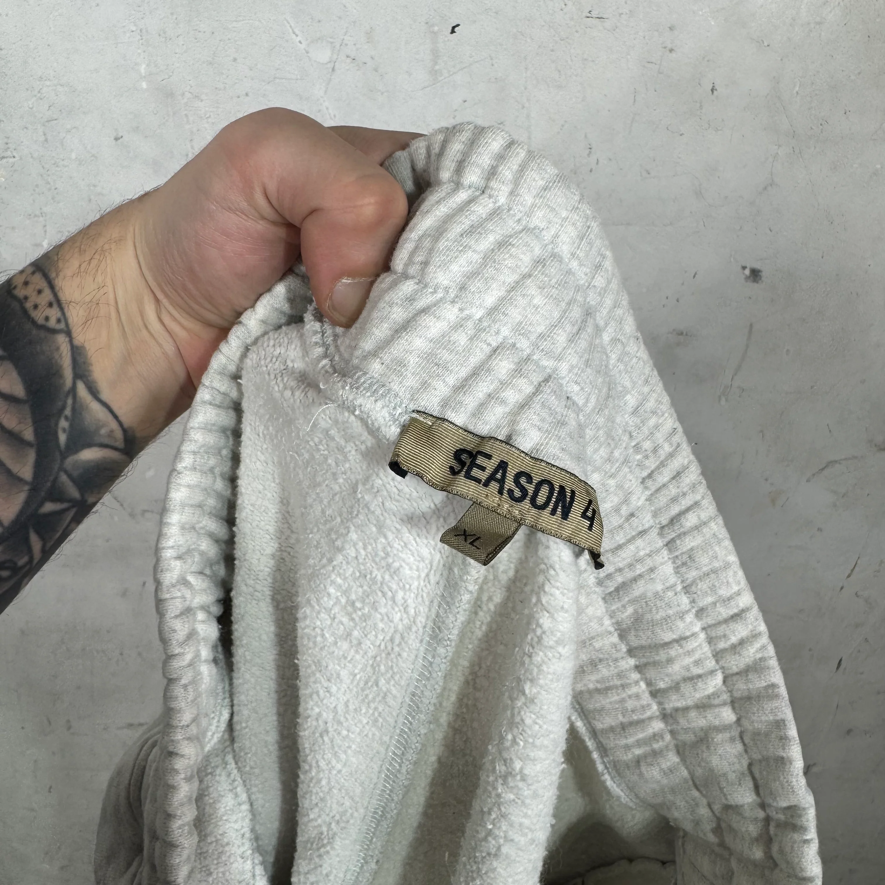Yeezy Season 4 Heather Grey Cuffed Sweatpants - Image 3